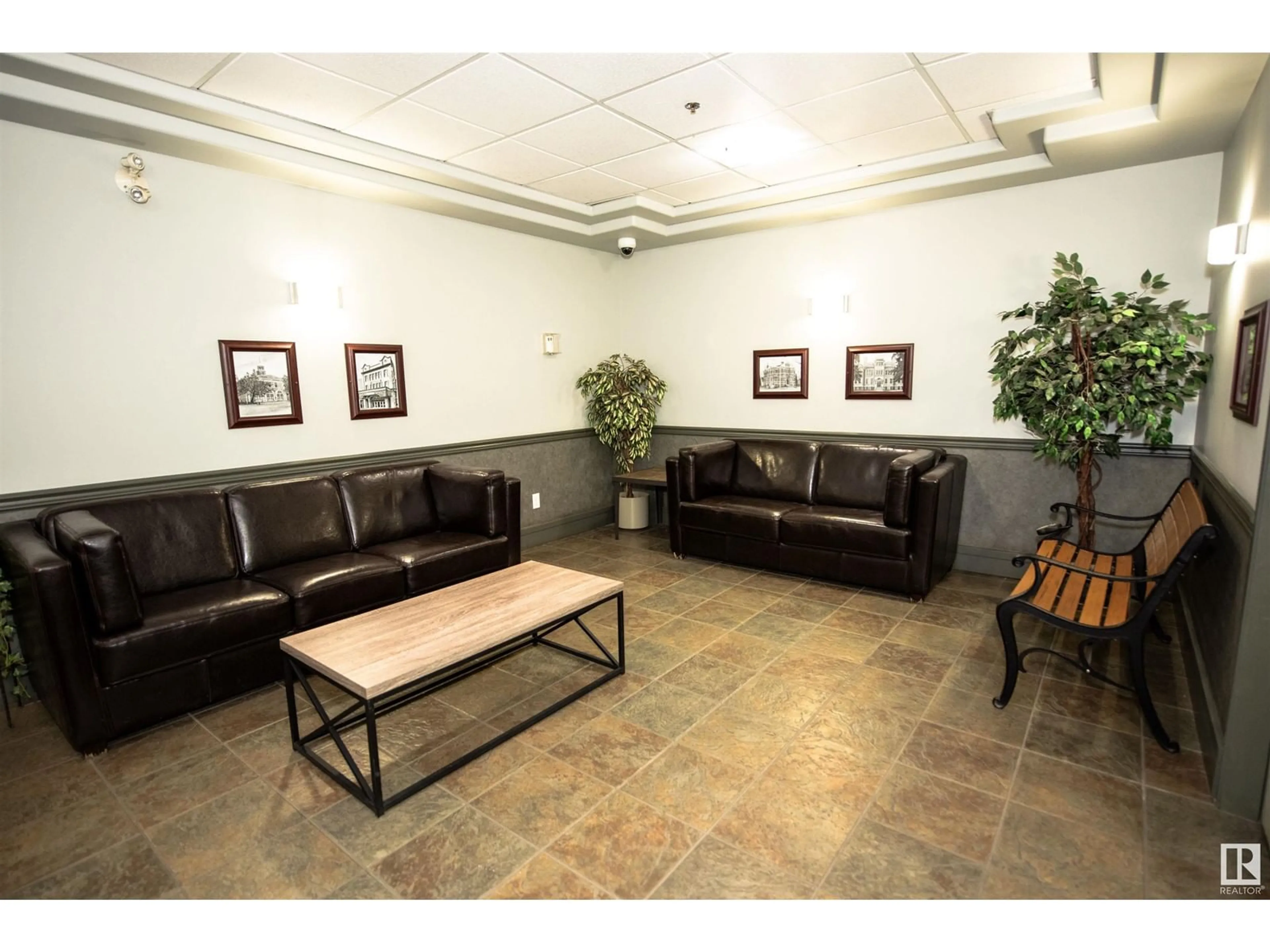 Lobby for #309 - 10116 80 AV, Edmonton Alberta T6E6V7