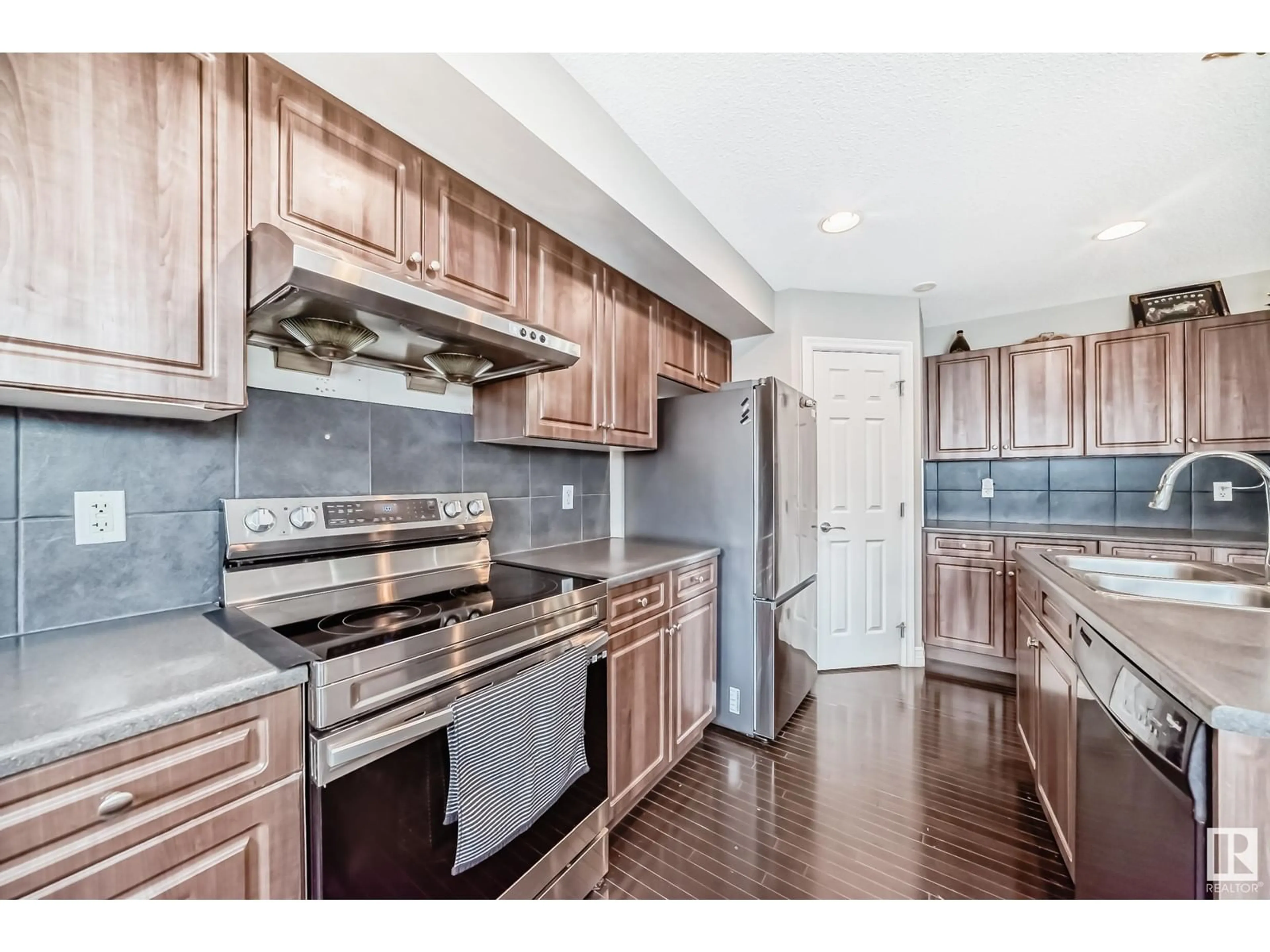 Open concept kitchen, unknown for 655 - 92 TAMARACK RD, Edmonton Alberta T6T0N4