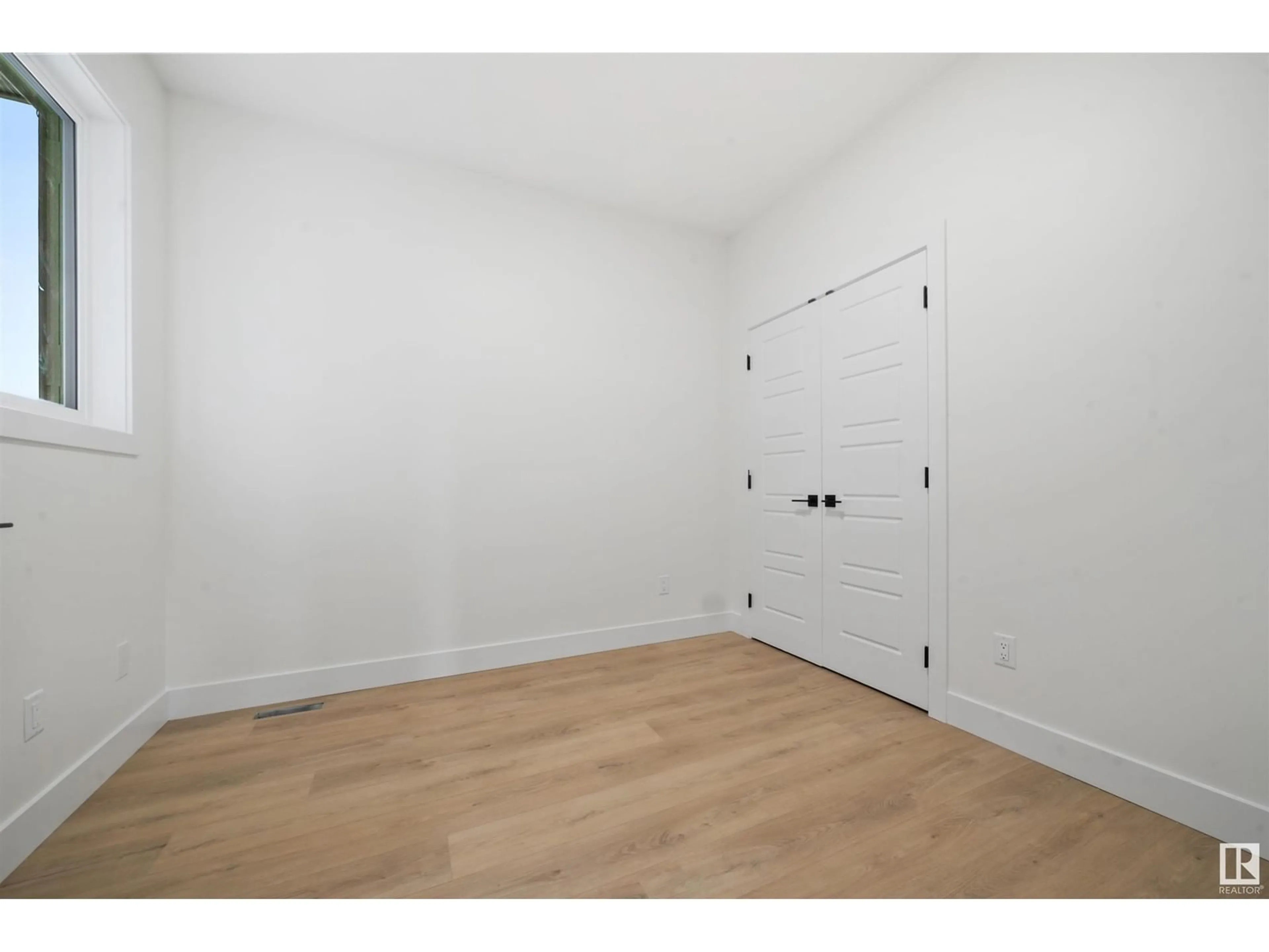 A pic of a room for 66 EDGEFIELD WY, St. Albert Alberta T8N7Z9