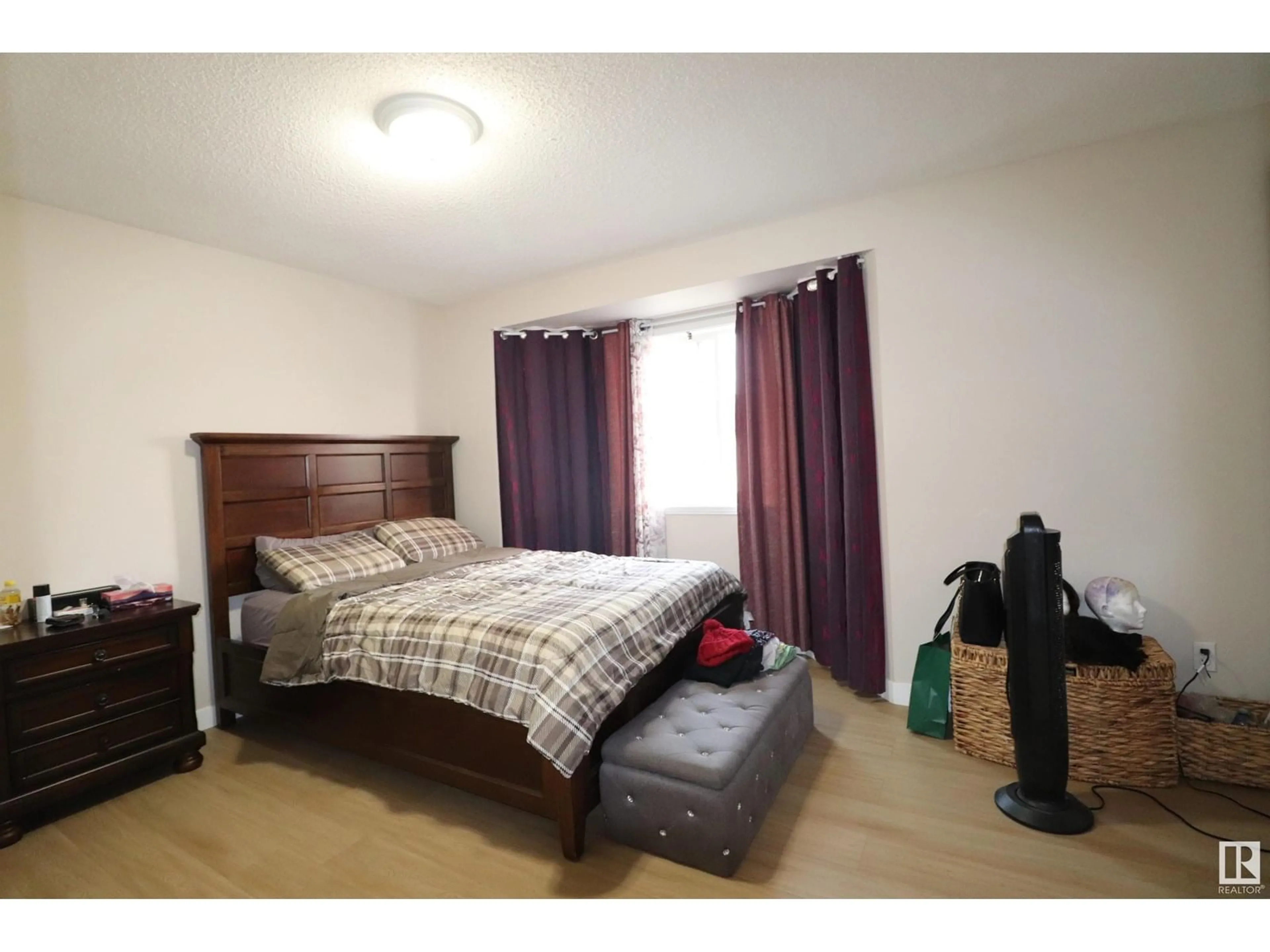 A pic of a room for 47 - 16728 115 ST NW, Edmonton Alberta T5X6G6