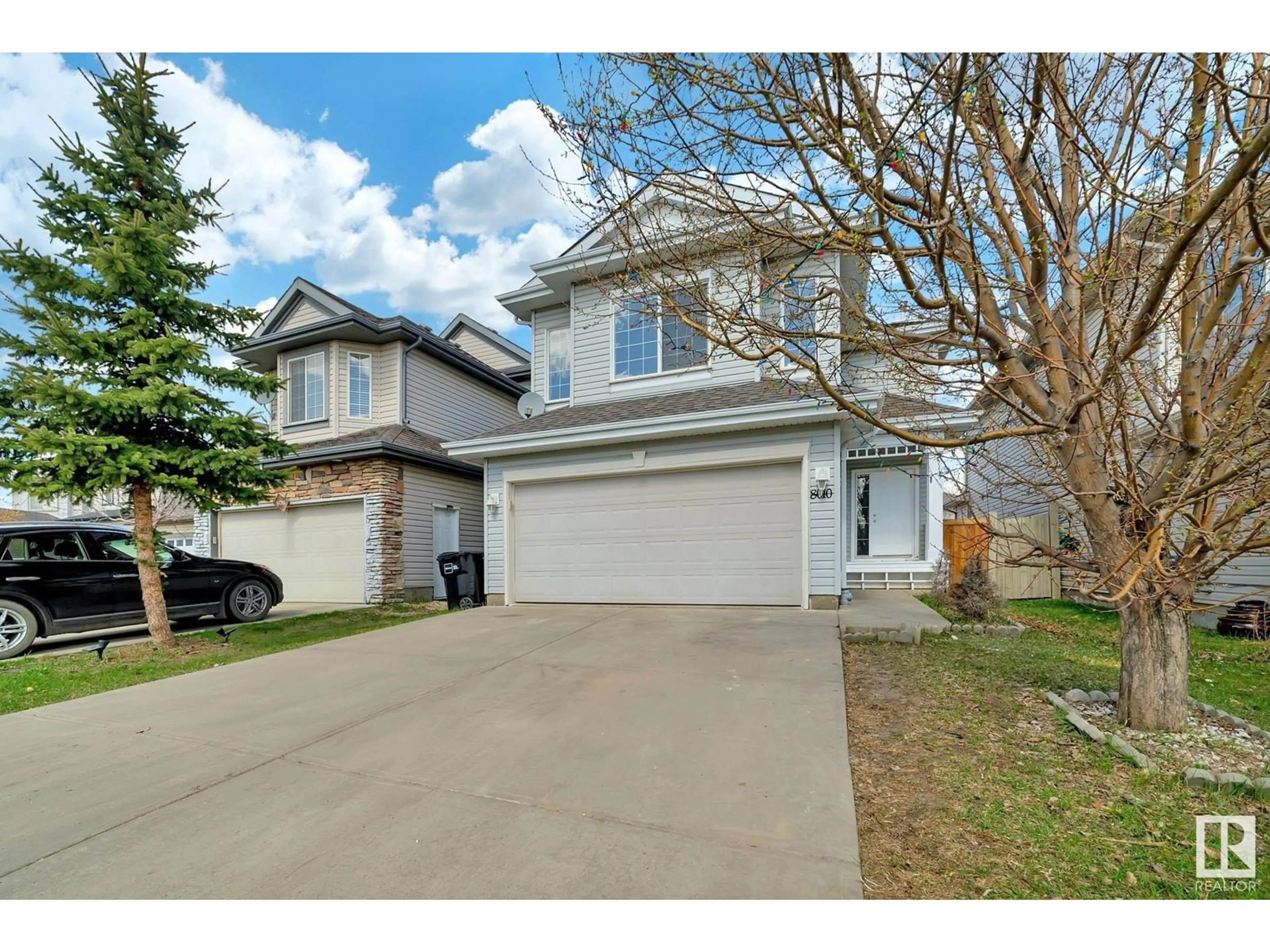 A pic from outside/outdoor area/front of a property/back of a property/a pic from drone, street for 8010 3 AV SW, Edmonton Alberta T6X1K6