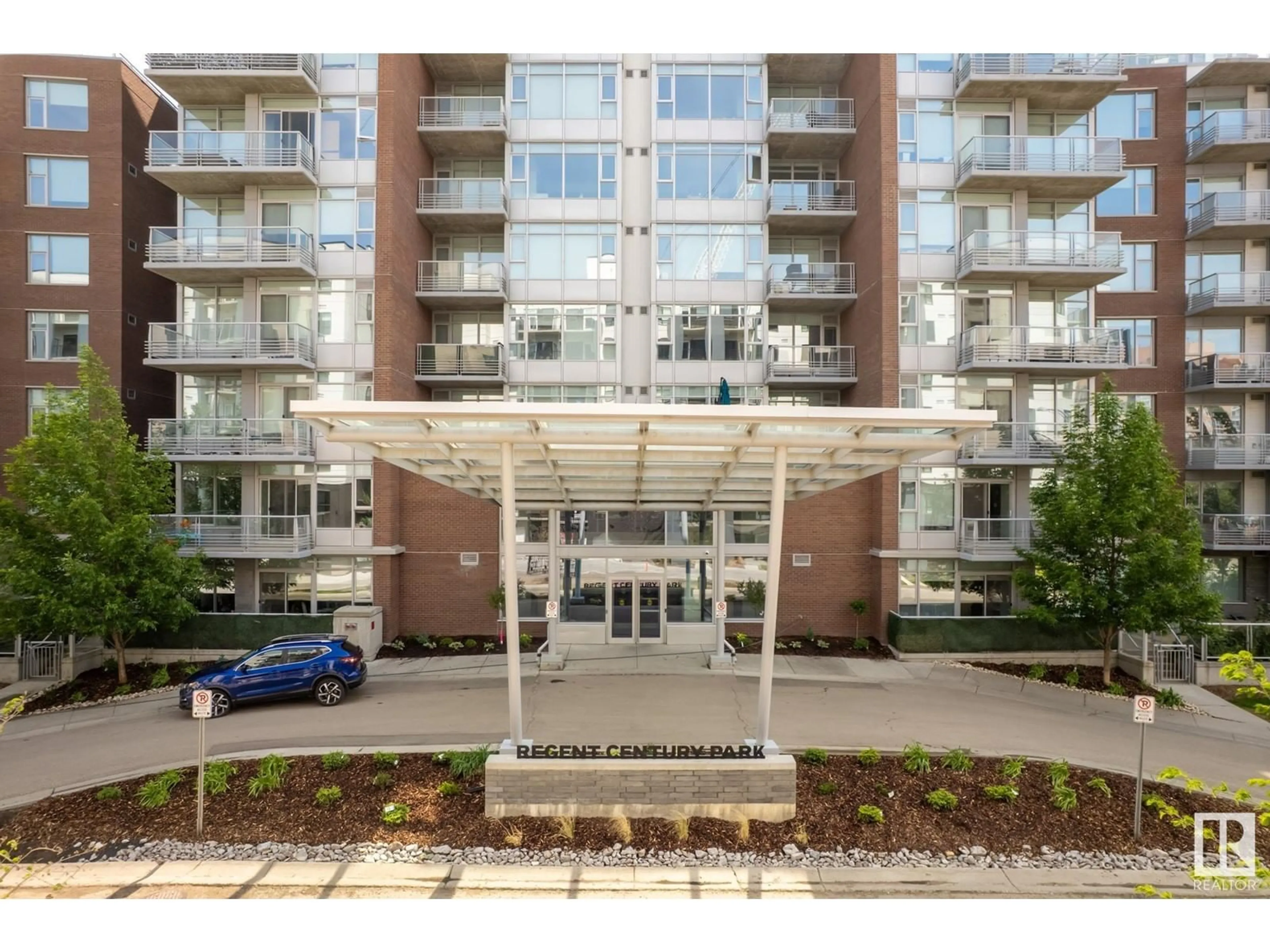 Indoor foyer for #108 - 2612 109 ST NW, Edmonton Alberta T6J3T1