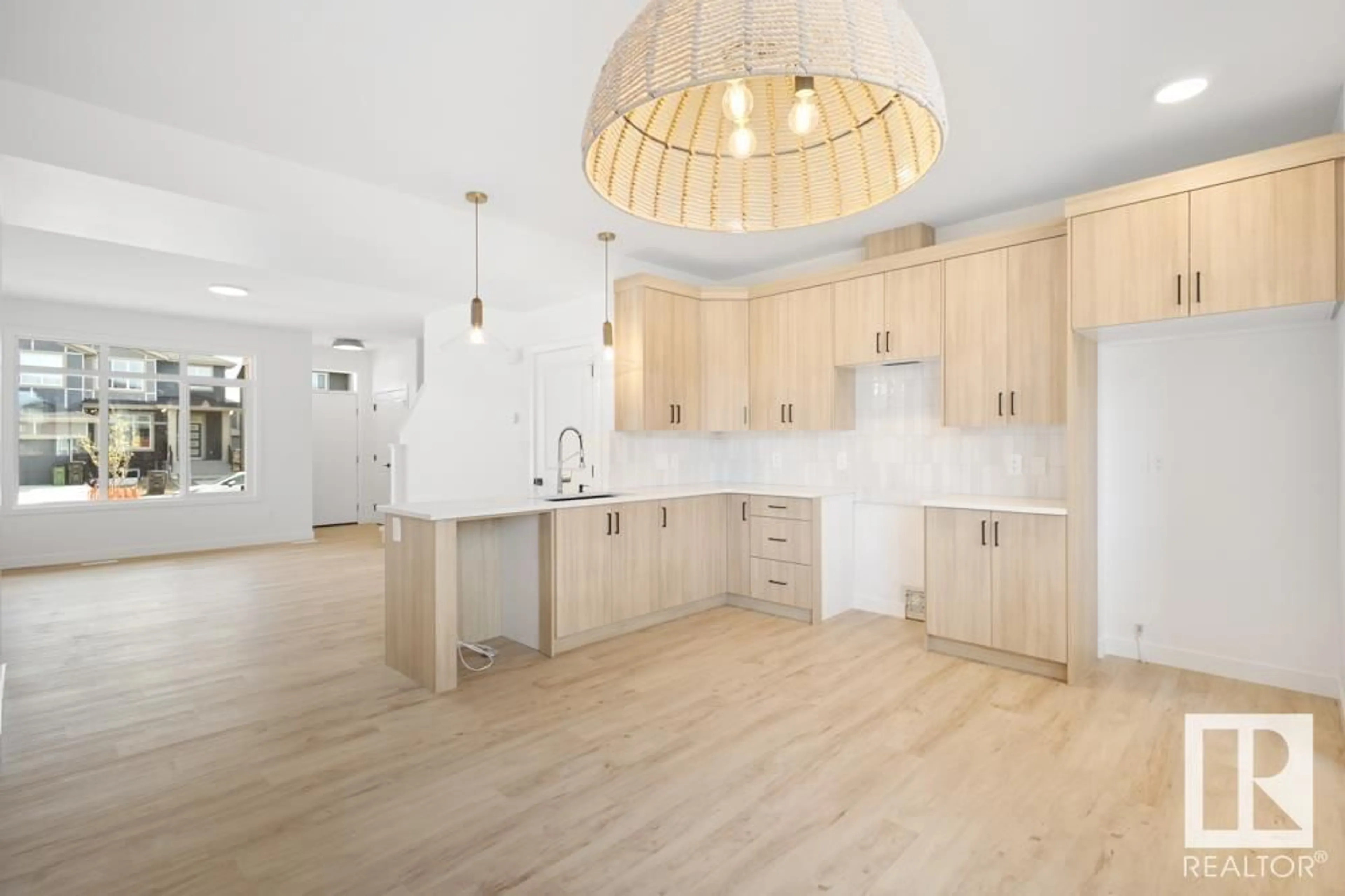 Open concept kitchen, unknown for 1343 KESWICK DR, Edmonton Alberta T6W4V8