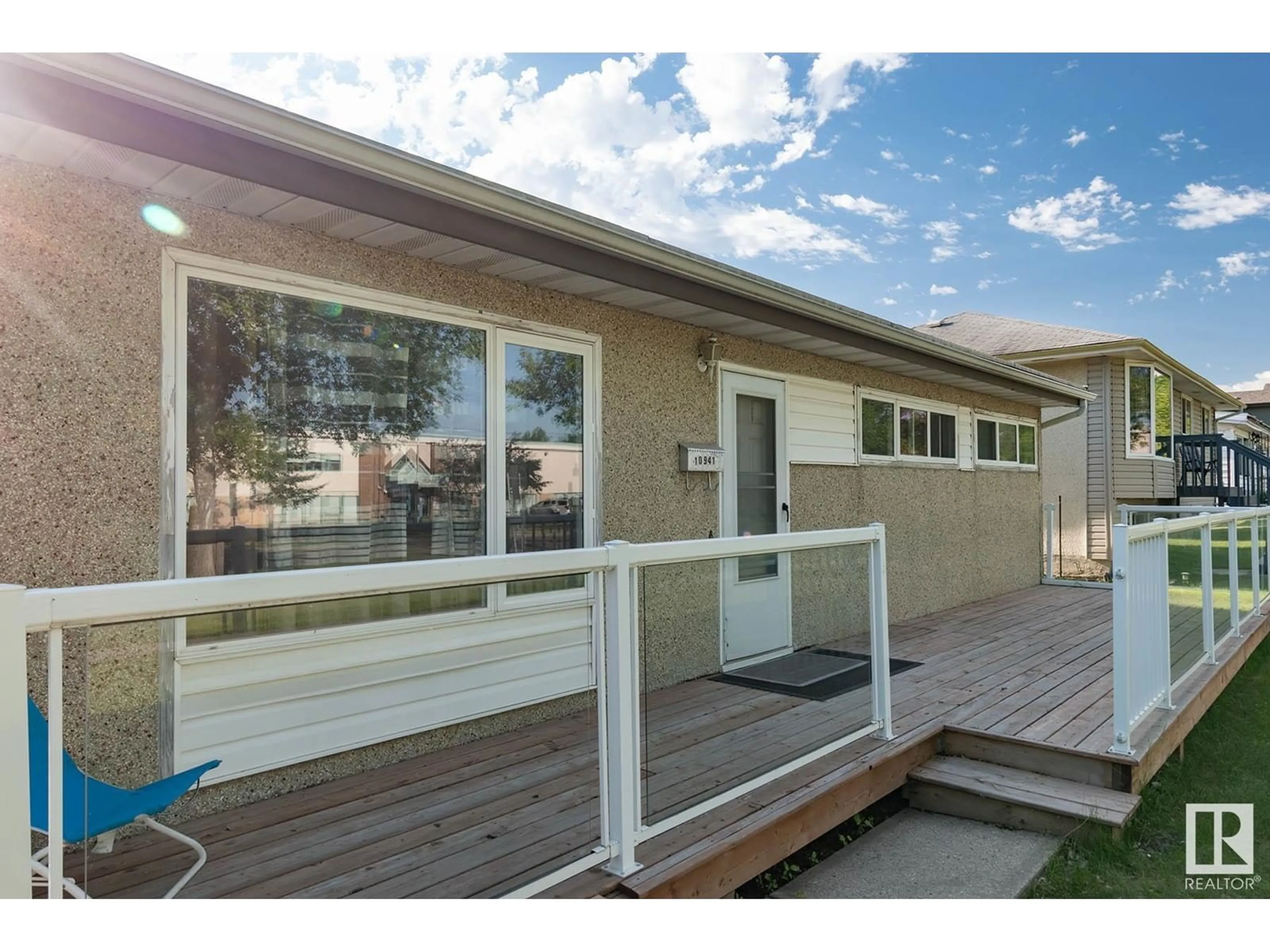 Home with vinyl exterior material, unknown for NW - 10941 159 ST, Edmonton Alberta T5P3B9