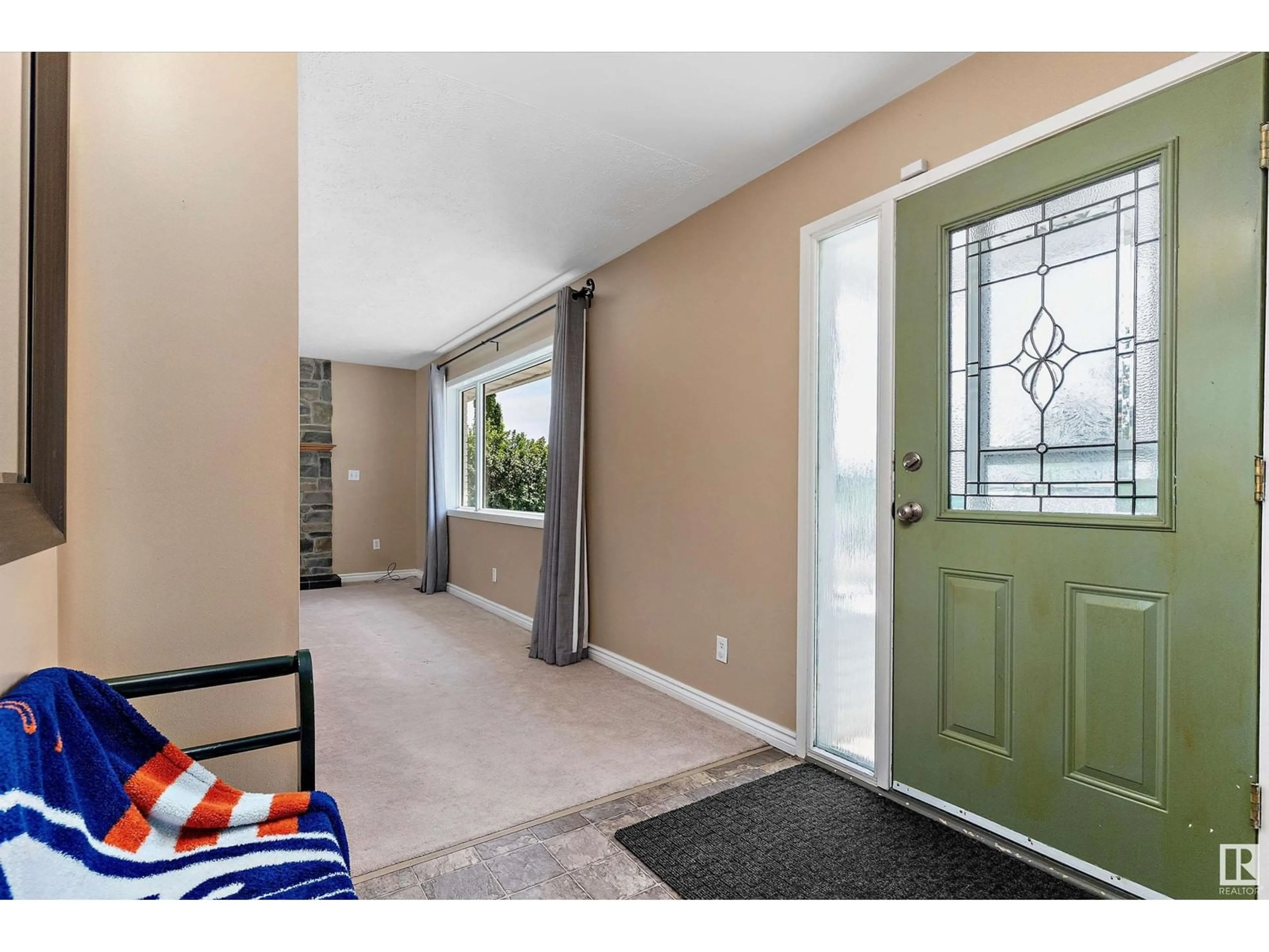 Indoor entryway for NW - 7208 94B AV, Edmonton Alberta T6B0Z9