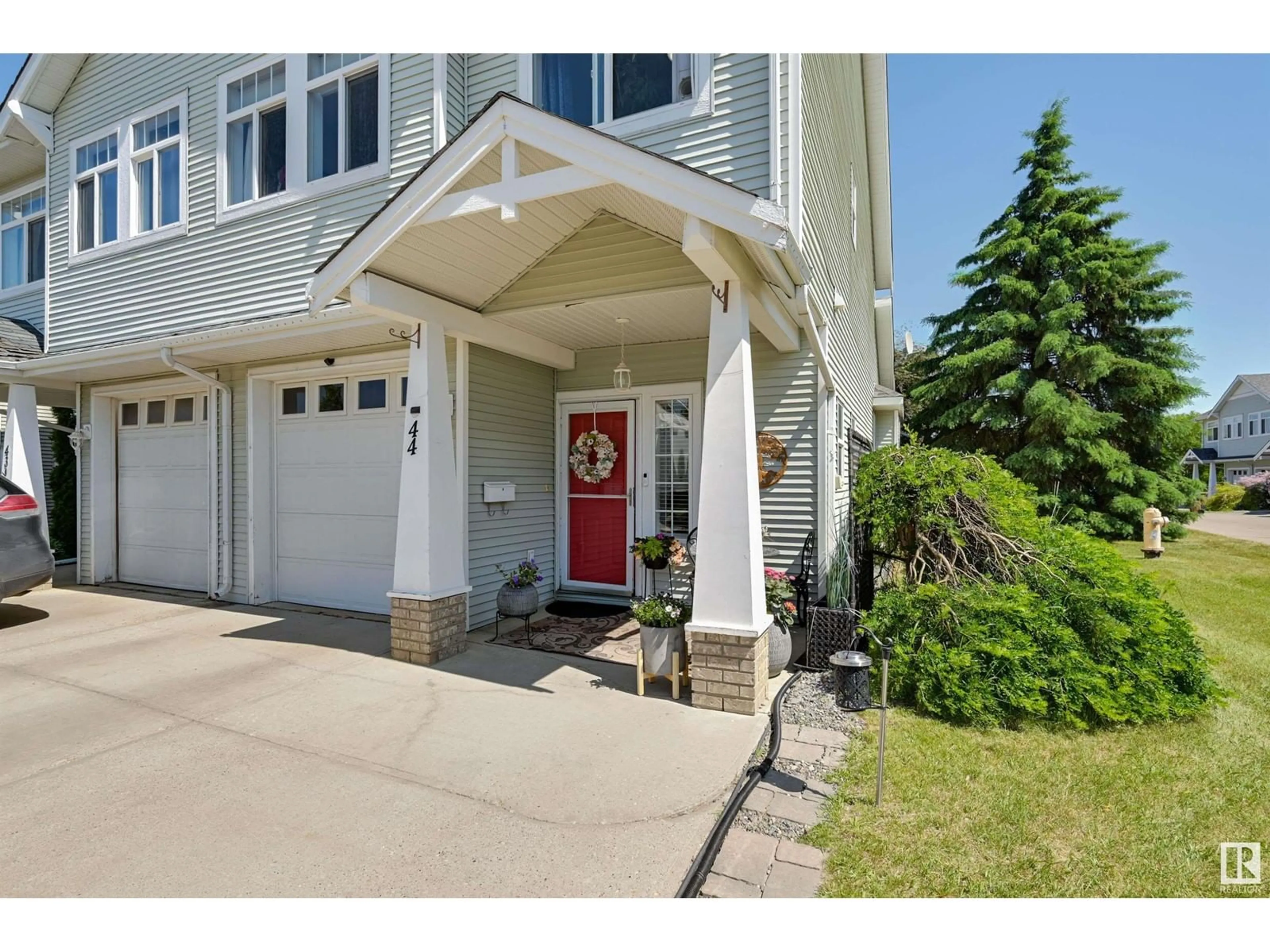 Indoor entryway for #44 - 200 ERIN RIDGE DR, St. Albert Alberta T8N7E2