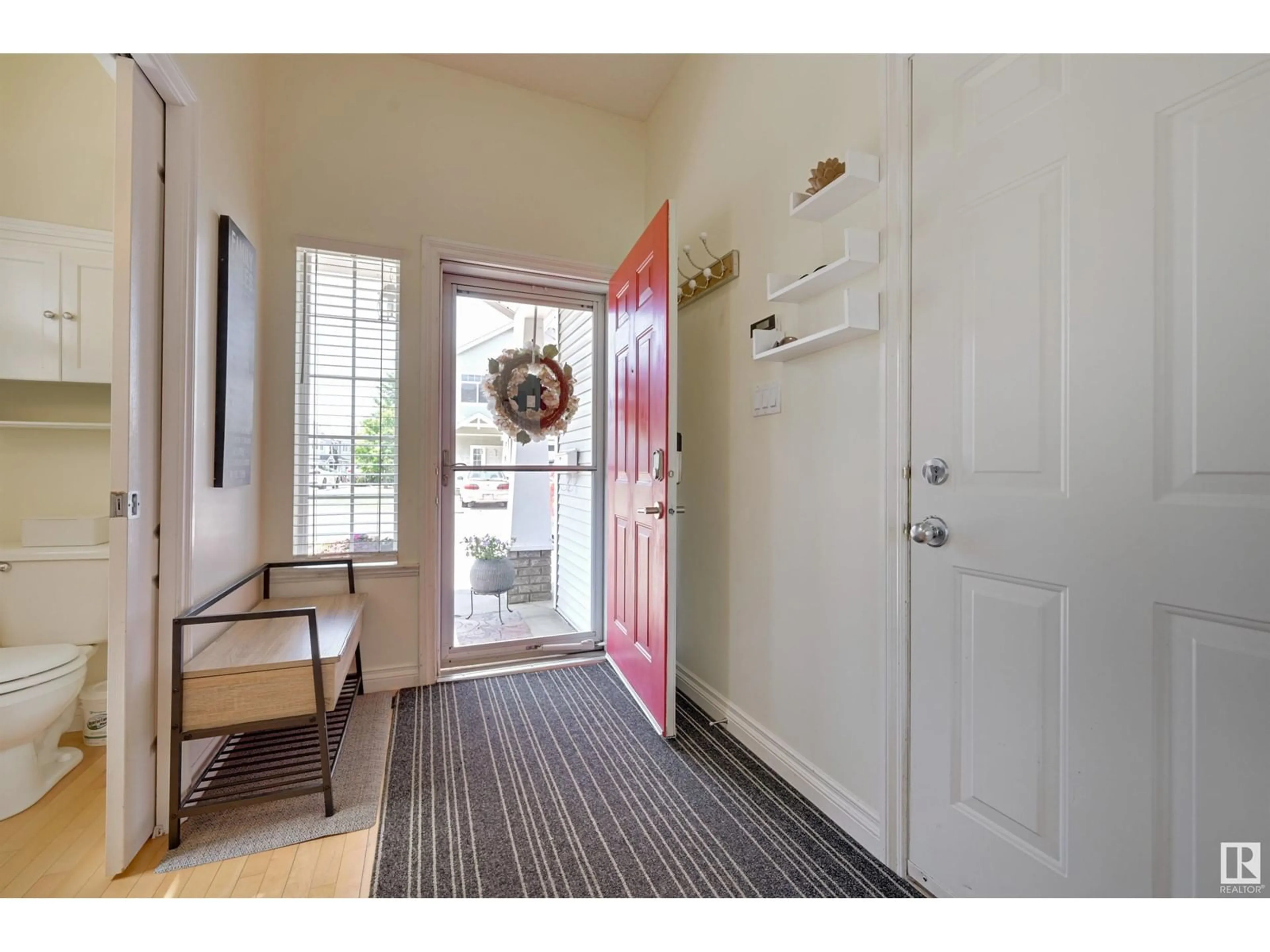 Indoor entryway for #44 - 200 ERIN RIDGE DR, St. Albert Alberta T8N7E2