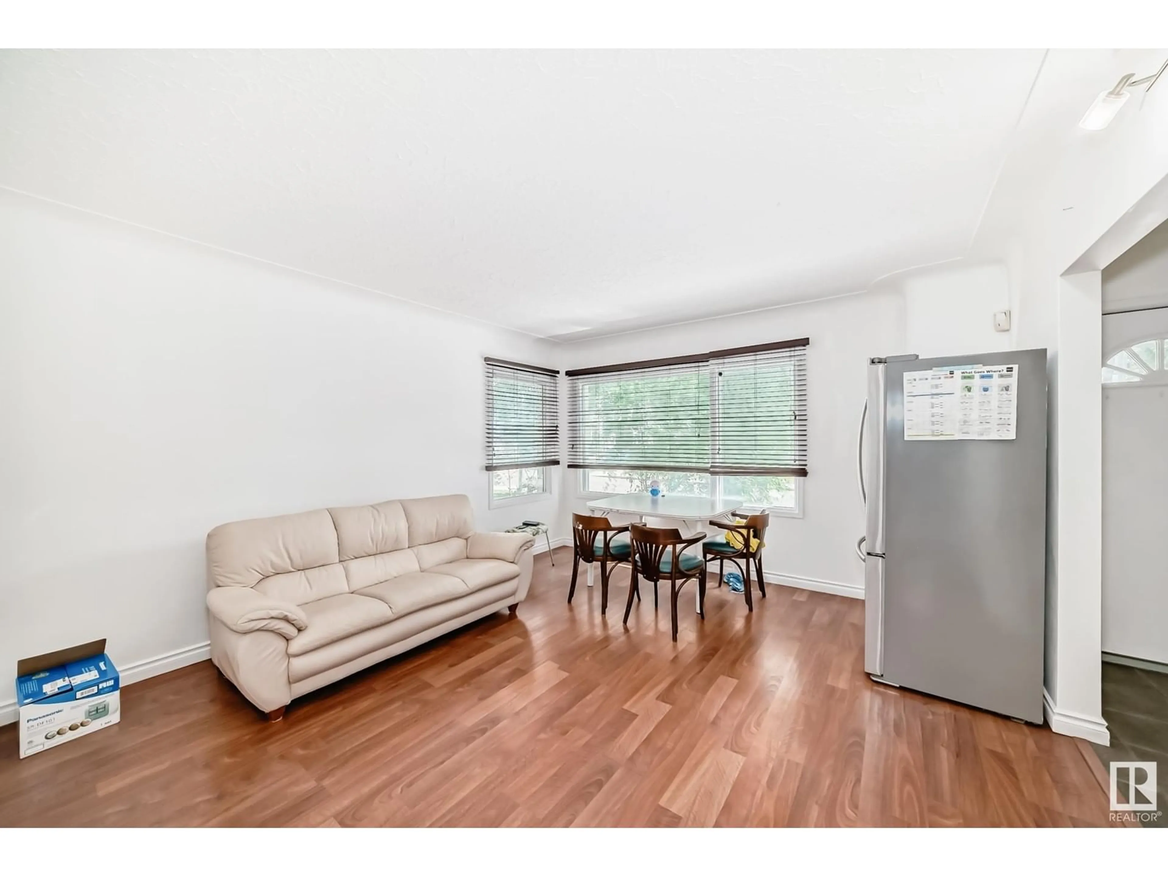 A pic of a room for 7910 115 ST, Edmonton Alberta T6G1N8