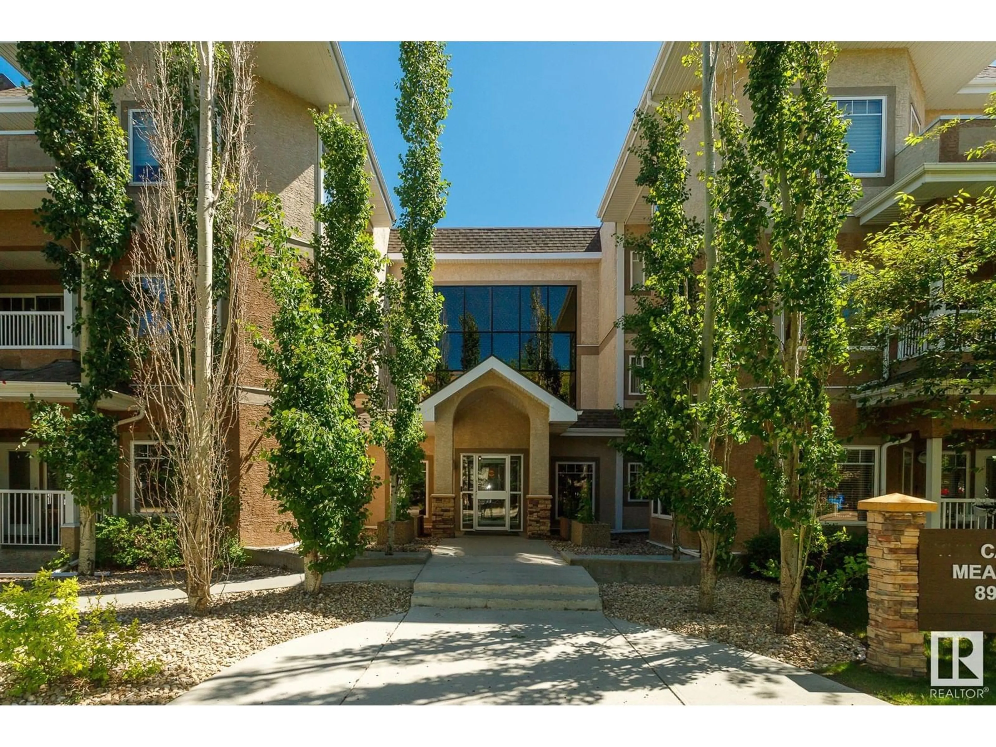 Indoor foyer for #216 - 8931 156 ST, Edmonton Alberta T5R1Y6