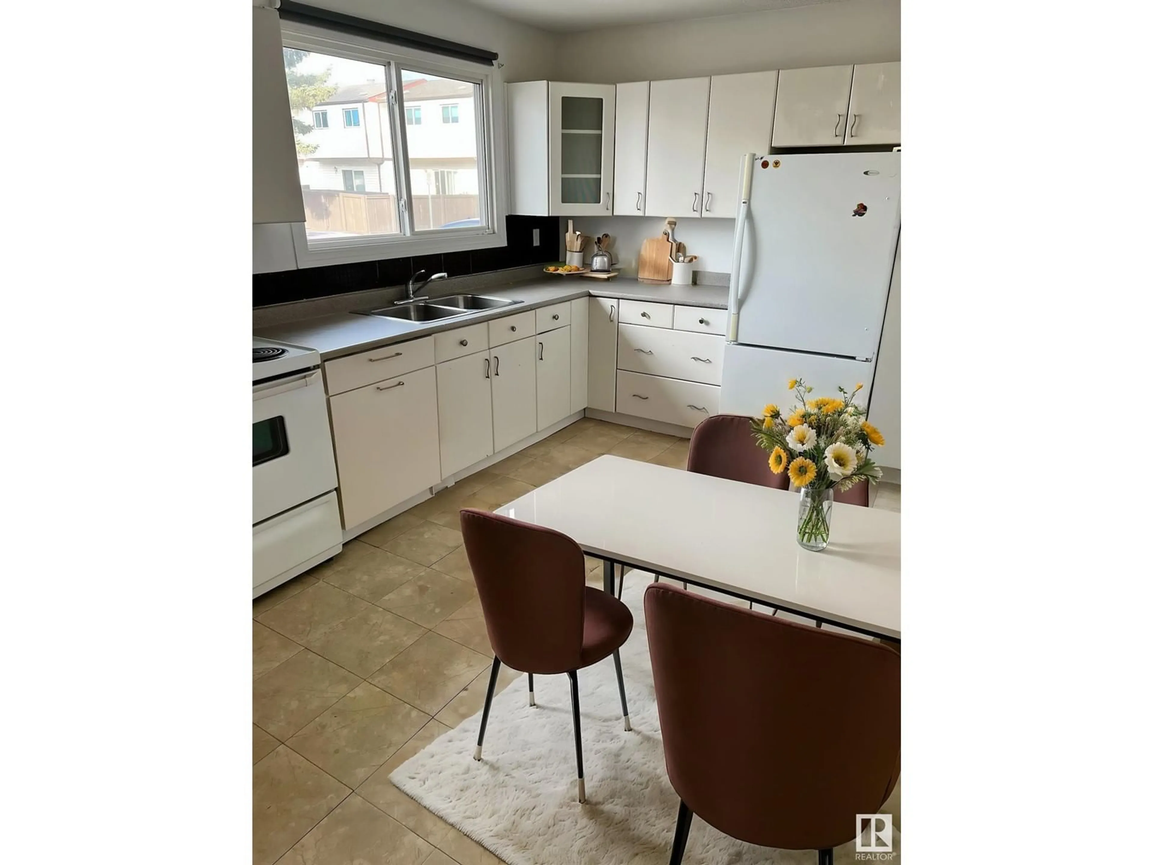 Standard kitchen, unknown for 715 CLAREVIEW RD, Edmonton Alberta T5A3S6