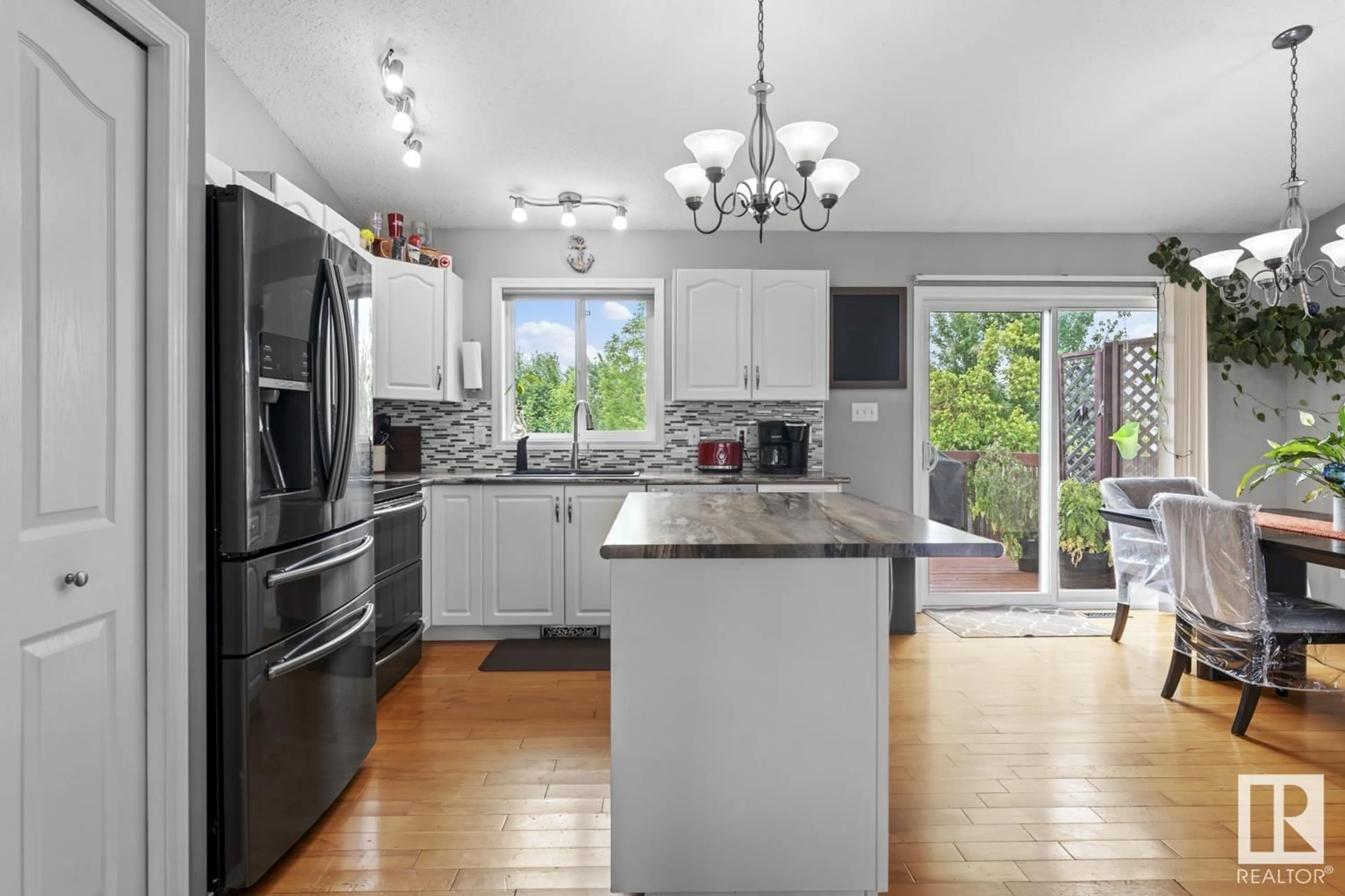 Open concept kitchen, ceramic/tile floor for 2606 6 AV, Cold Lake Alberta T9N2C7
