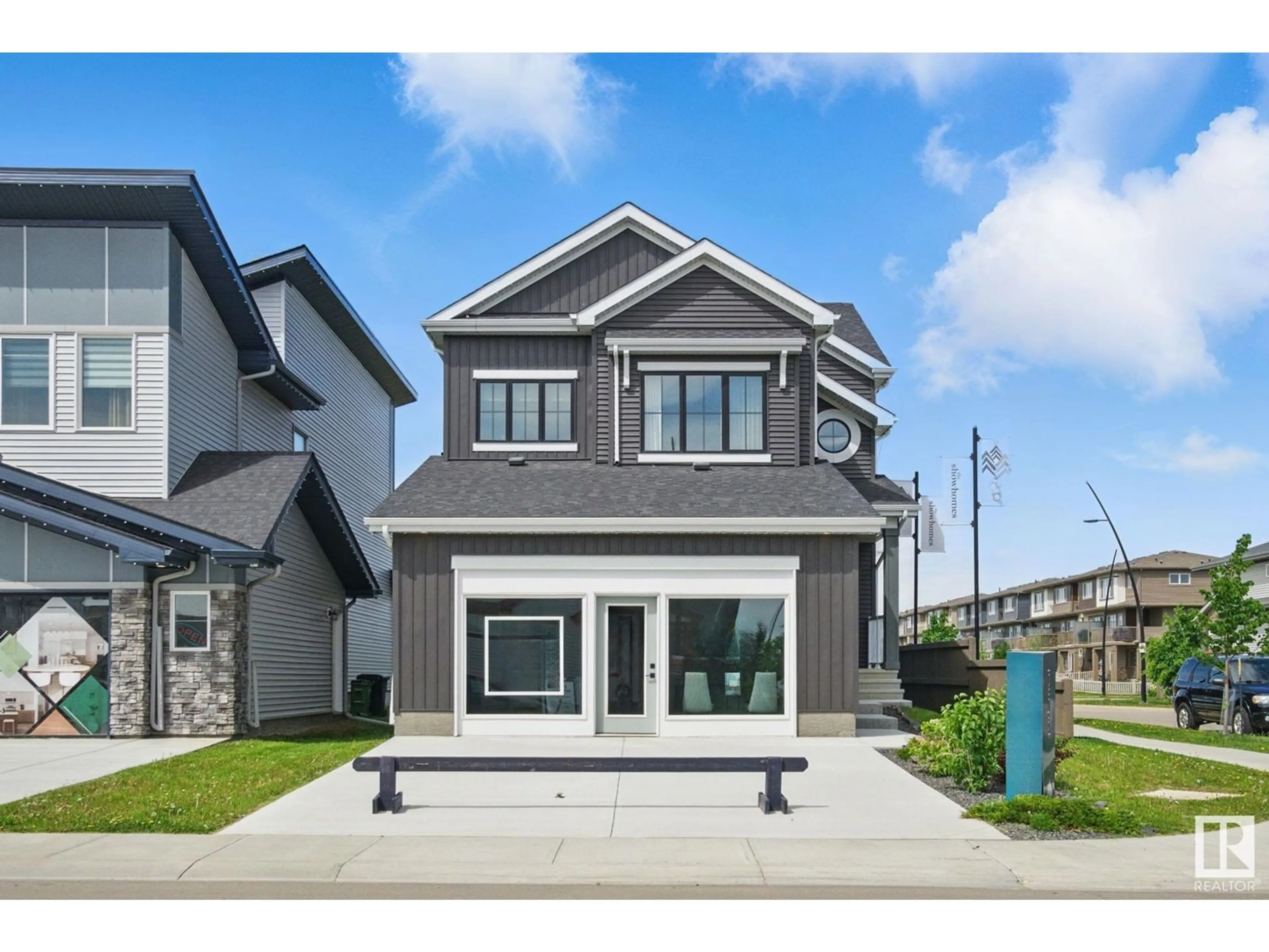 Home with vinyl exterior material, street for NW - 2660 194 ST, Edmonton Alberta T6M1K9