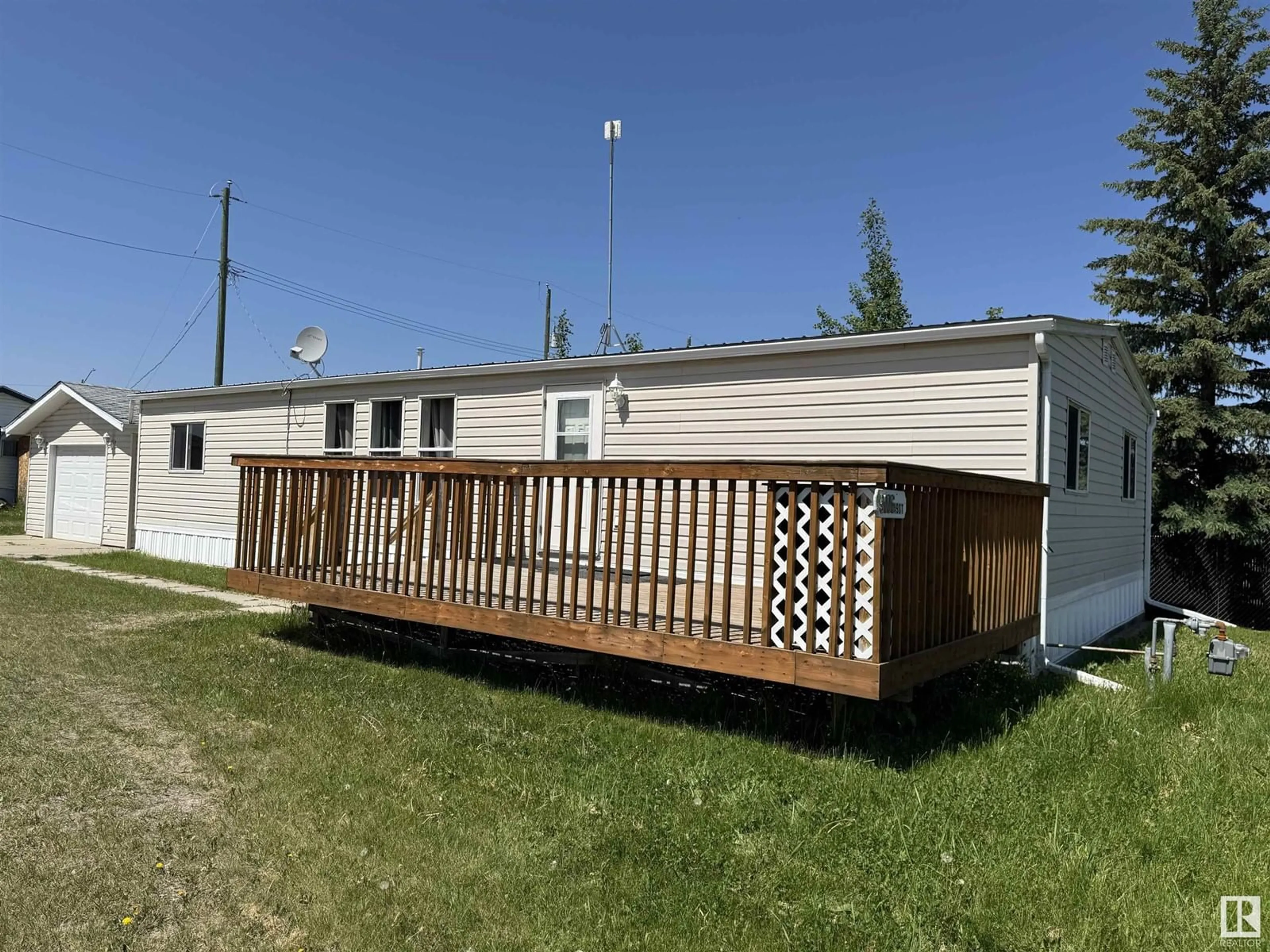 Home with vinyl exterior material, unknown for 5006 49 ST, Rocky Rapids Alberta T0E1Z0