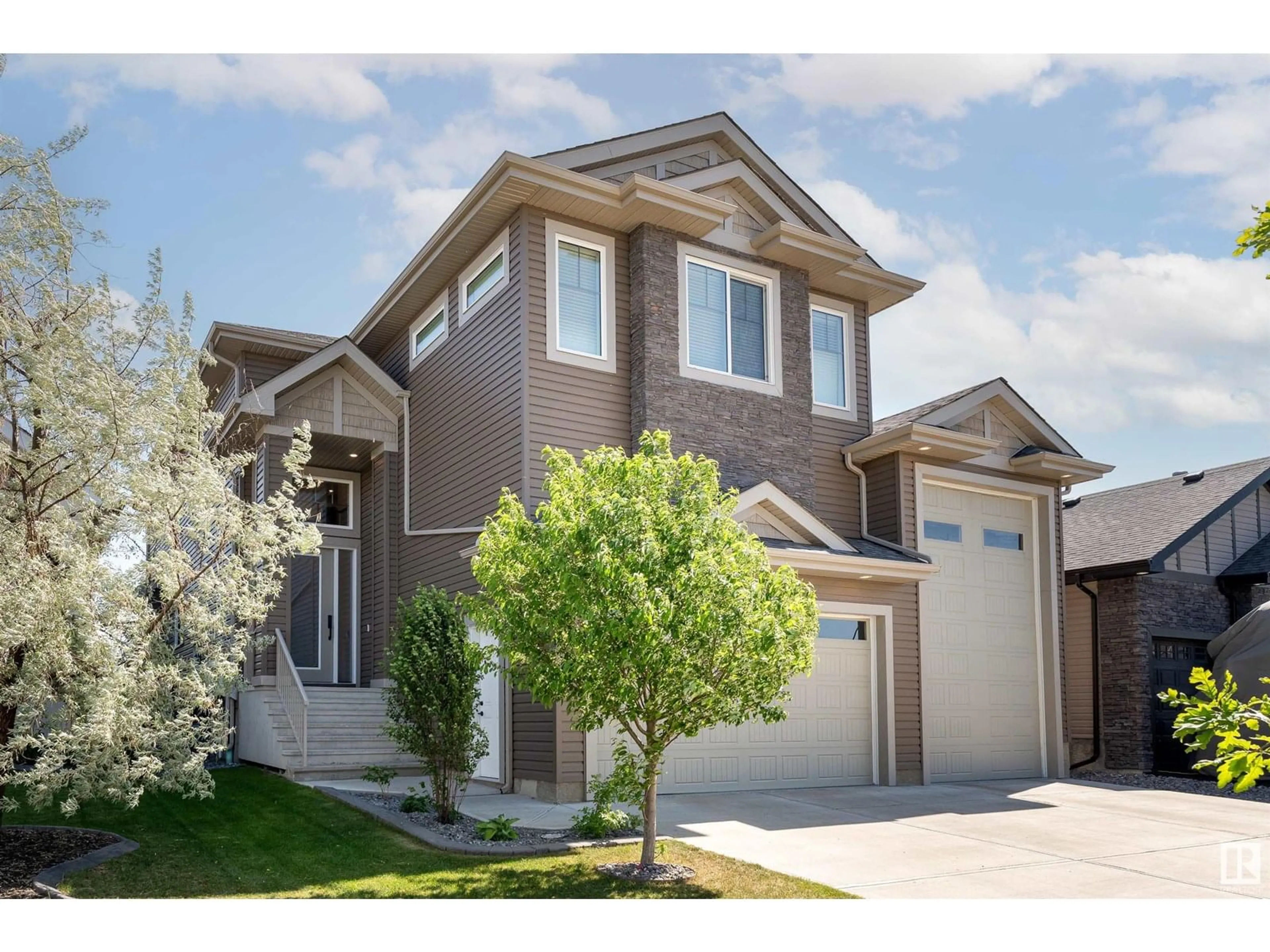 Home with vinyl exterior material, street for 195 CRANBERRY BN, Fort Saskatchewan Alberta T8L0R5