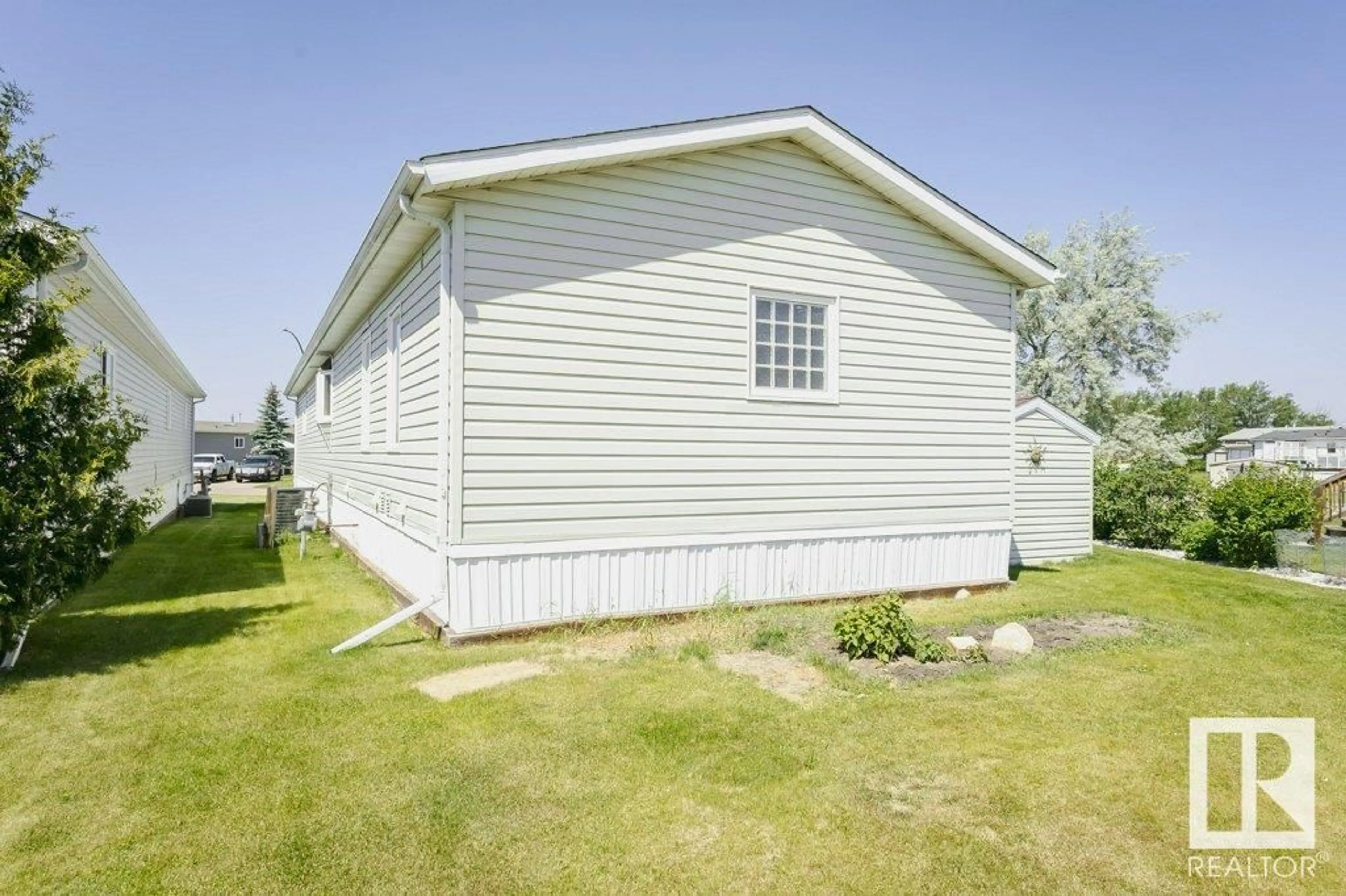 Shed for 1272 53222 RR 272 RD, Rural Parkland County Alberta T7X4K4