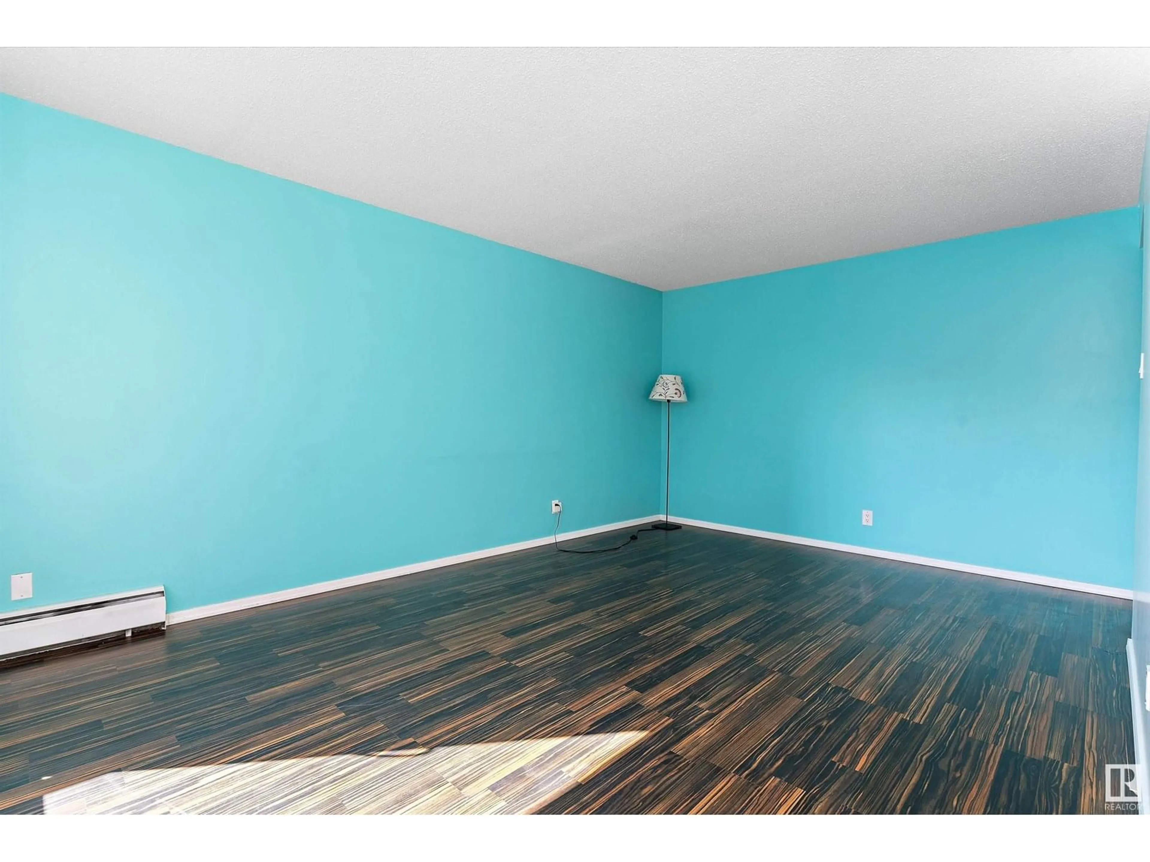 A pic of a room for 202 - 10606 123 ST, Edmonton Alberta T5N1P2