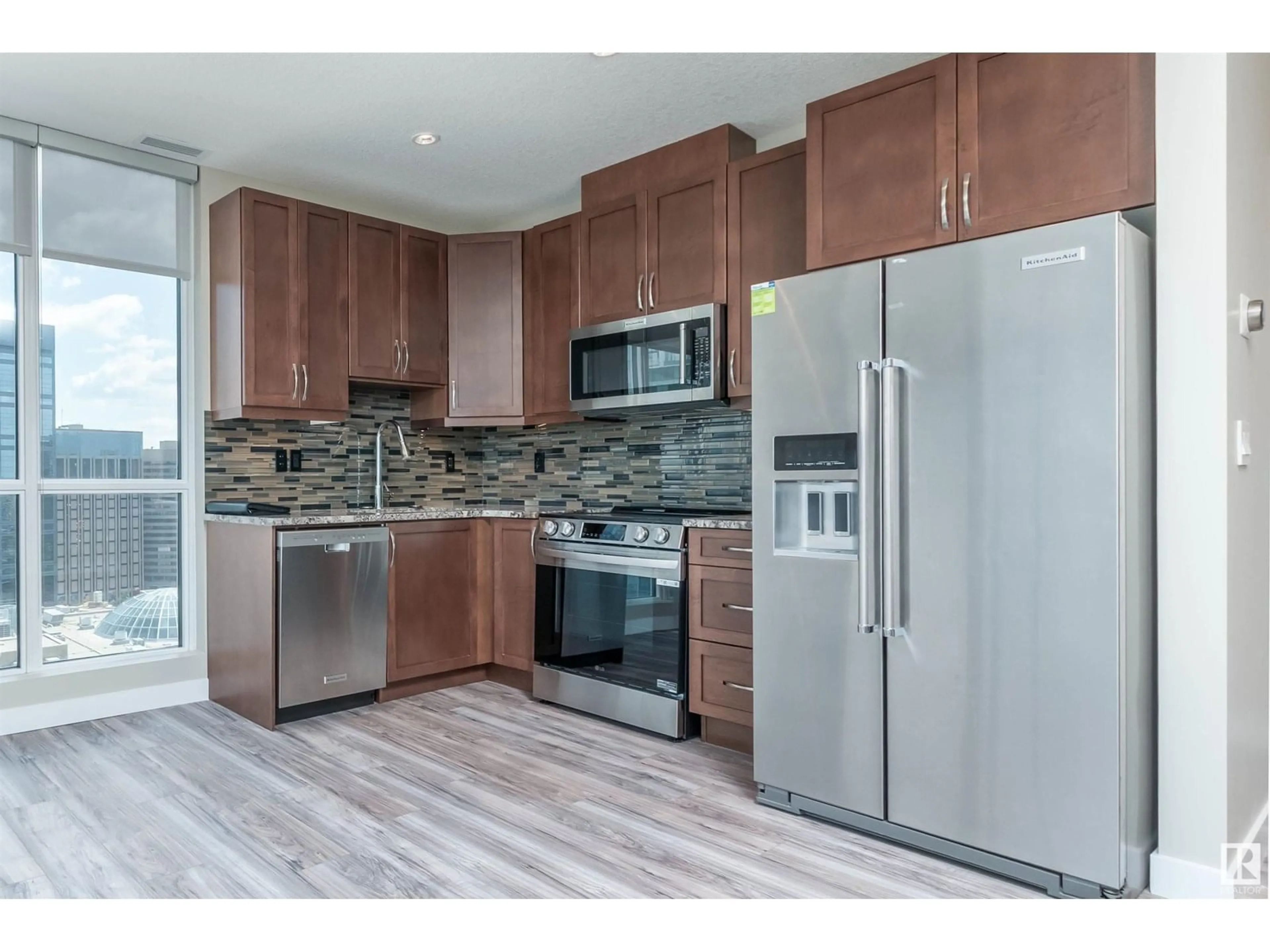 Unknown for 1903 10283 ST NW, Edmonton Alberta T5J0G6