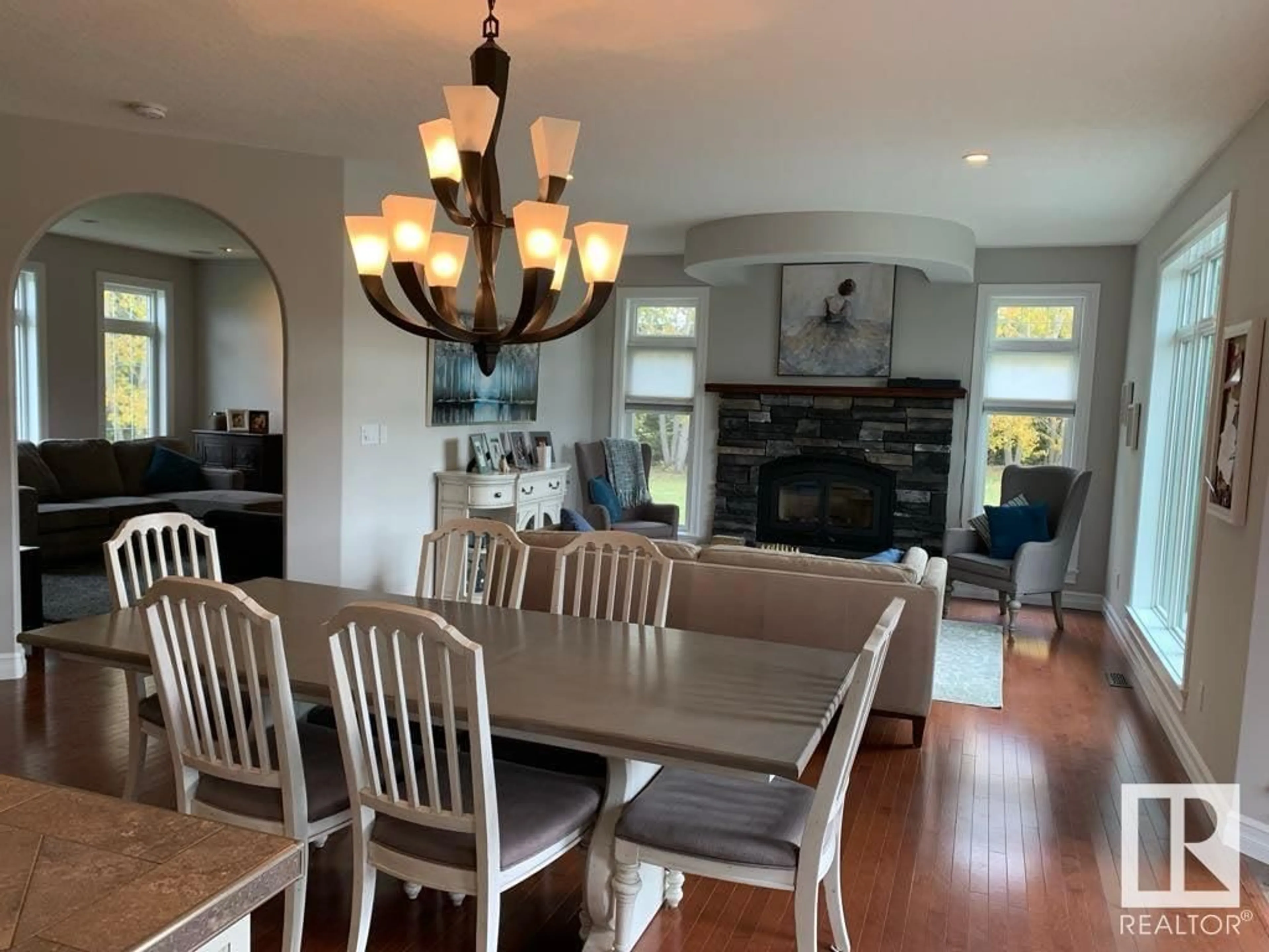 Dining room, wood/laminate floor for #2 - 60120 RGE ROAD 265, Rural Westlock County Alberta T7P2P5