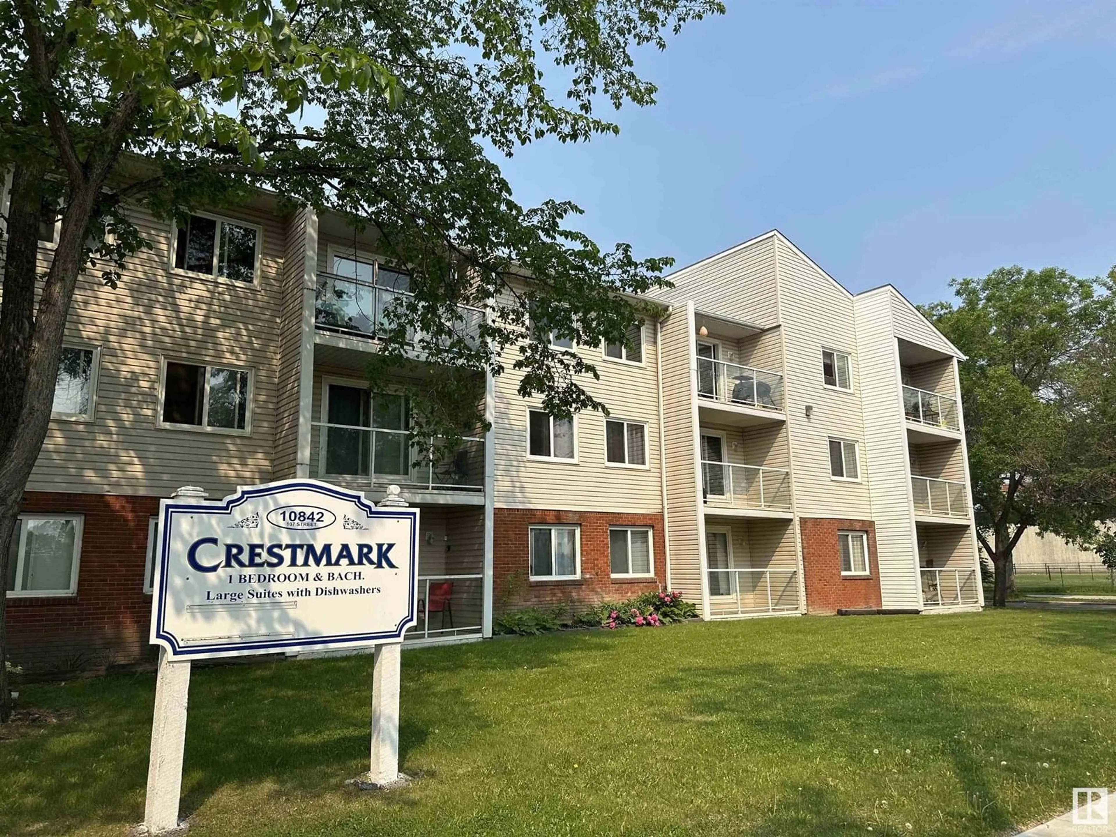 Unknown for 301 - 10842 107 ST NW, Edmonton Alberta T5H2Z3