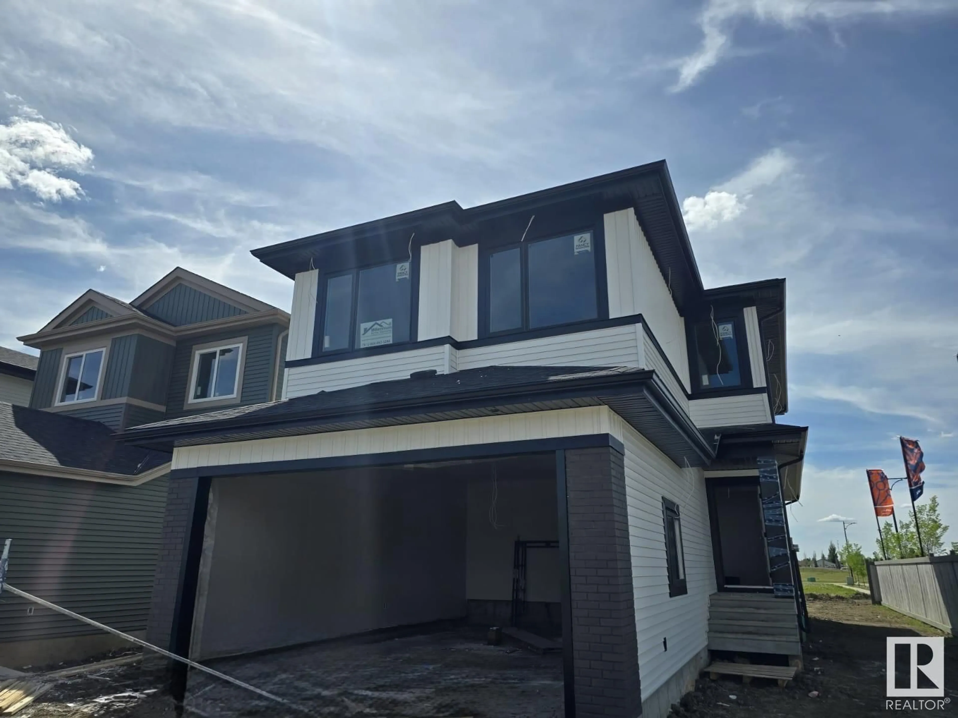 Home with vinyl exterior material, unknown for 9613 89A ST, Morinville Alberta T8R0C5
