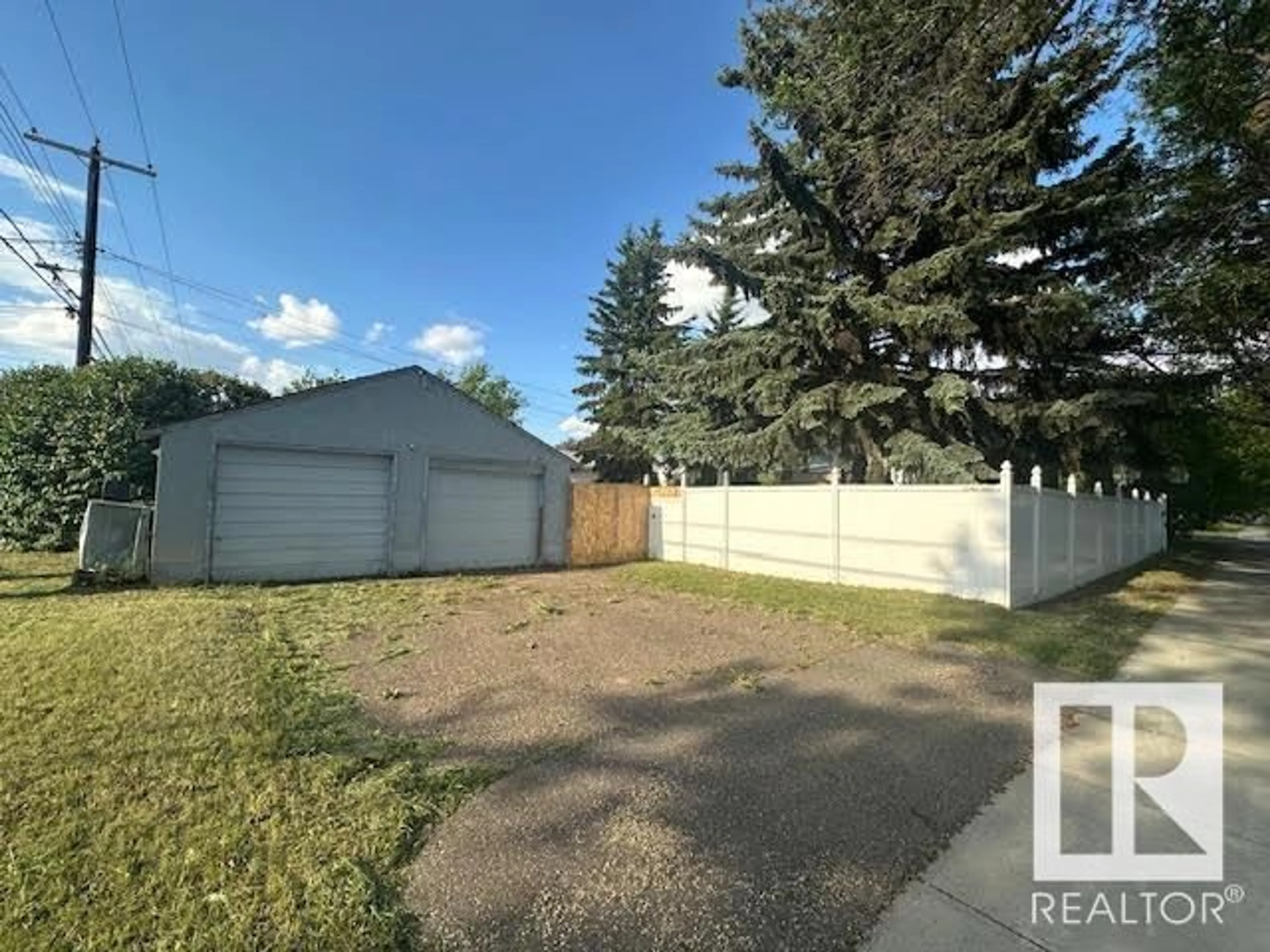 A pic from outside/outdoor area/front of a property/back of a property/a pic from drone, street for NW - 12304 88 ST, Edmonton Alberta T5B3S9
