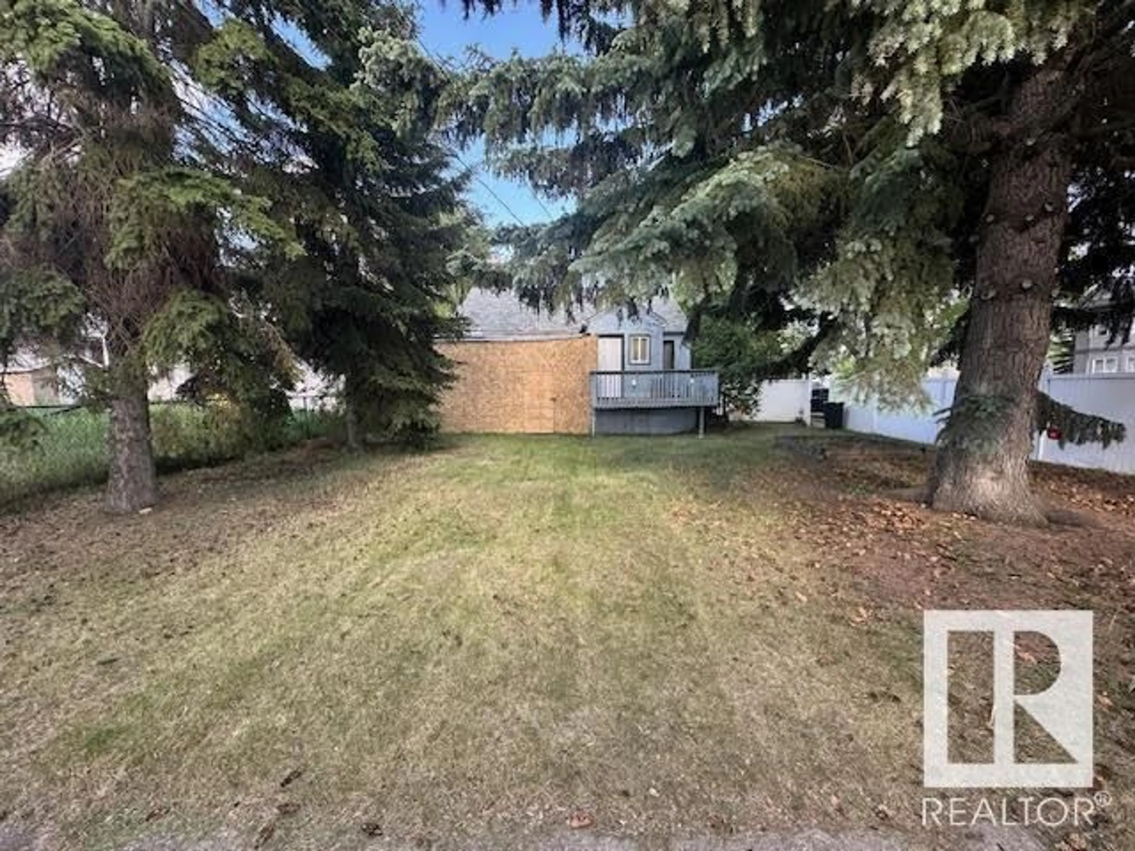 A pic from outside/outdoor area/front of a property/back of a property/a pic from drone, street for NW - 12304 88 ST, Edmonton Alberta T5B3S9