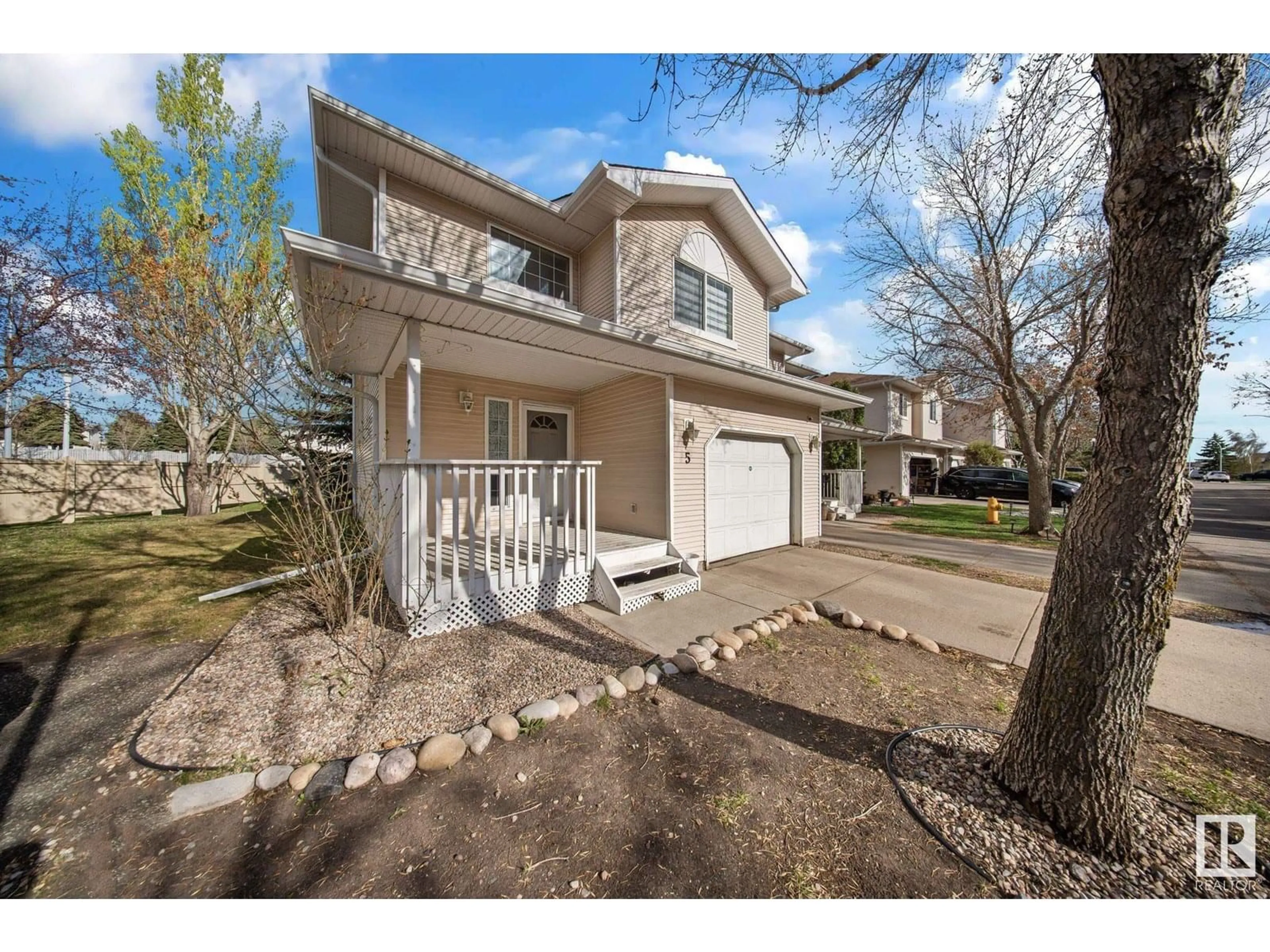 A pic from outside/outdoor area/front of a property/back of a property/a pic from drone, street for #5 - 6608 158 AV NW, Edmonton Alberta T5Z3H1