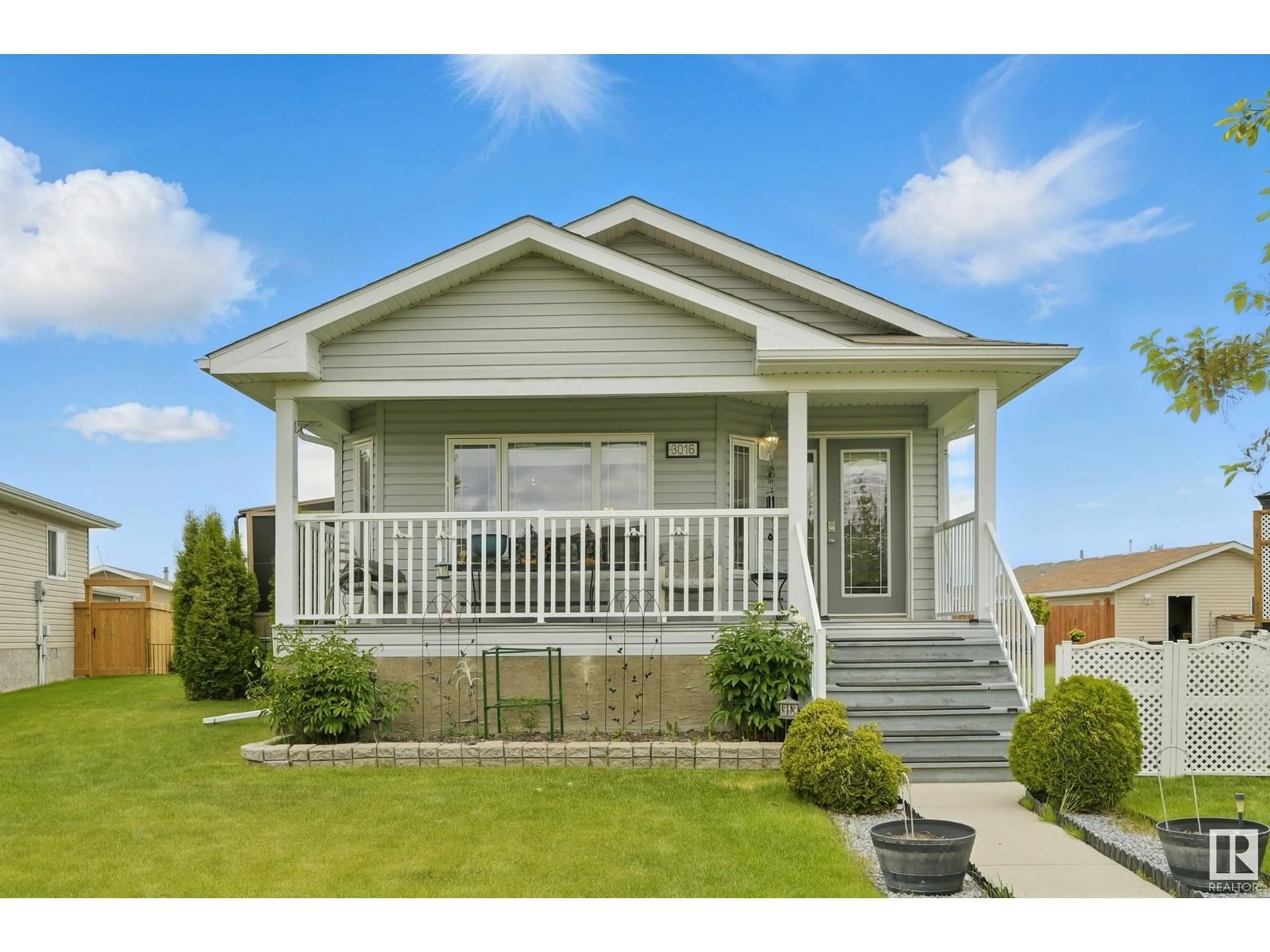Home with vinyl exterior material, street for 3016 ASPEN WYND, Leduc Alberta T9E8P9