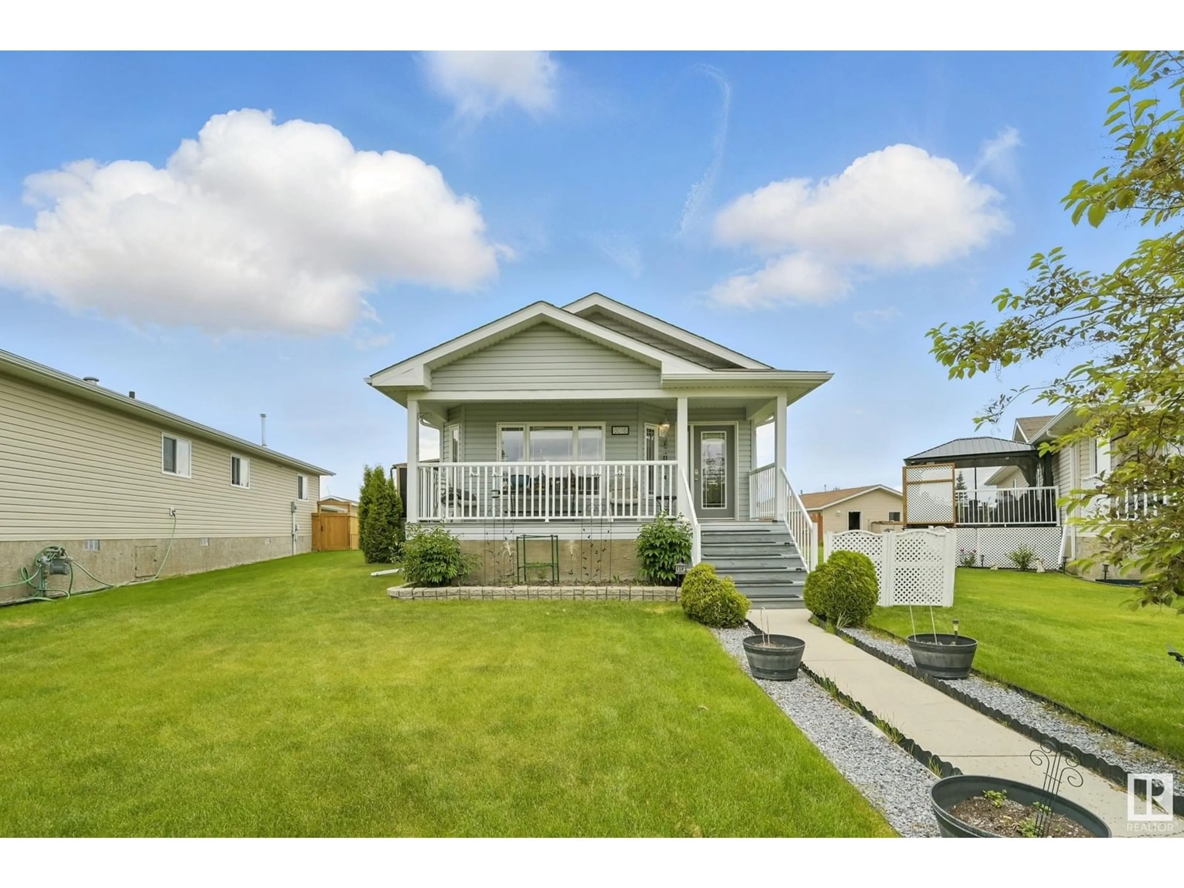 Home with vinyl exterior material, street for 3016 ASPEN WYND, Leduc Alberta T9E8P9