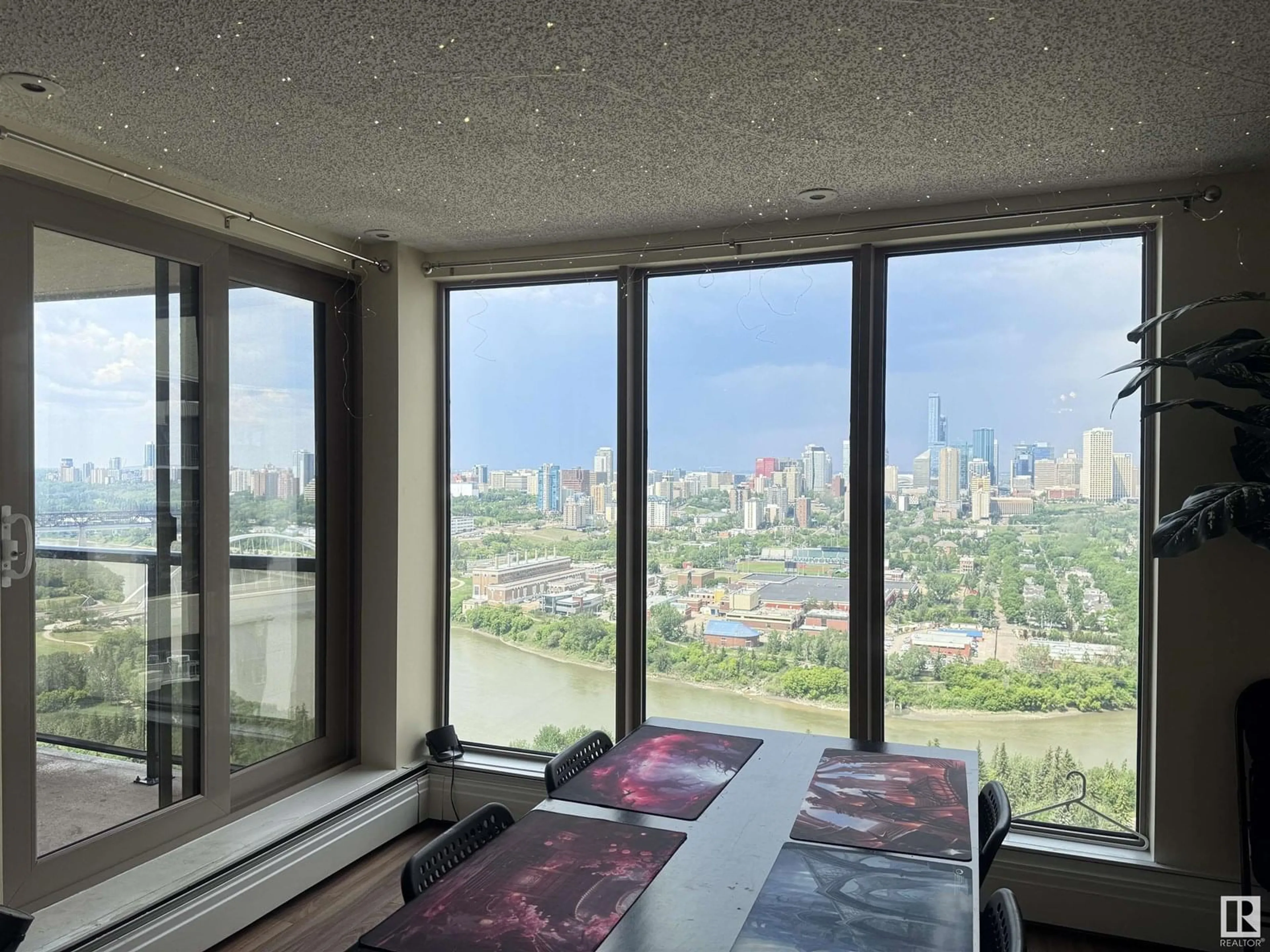 A pic of a room for 2005 SASKATCHEWAN DR, Edmonton Alberta T6E6B6