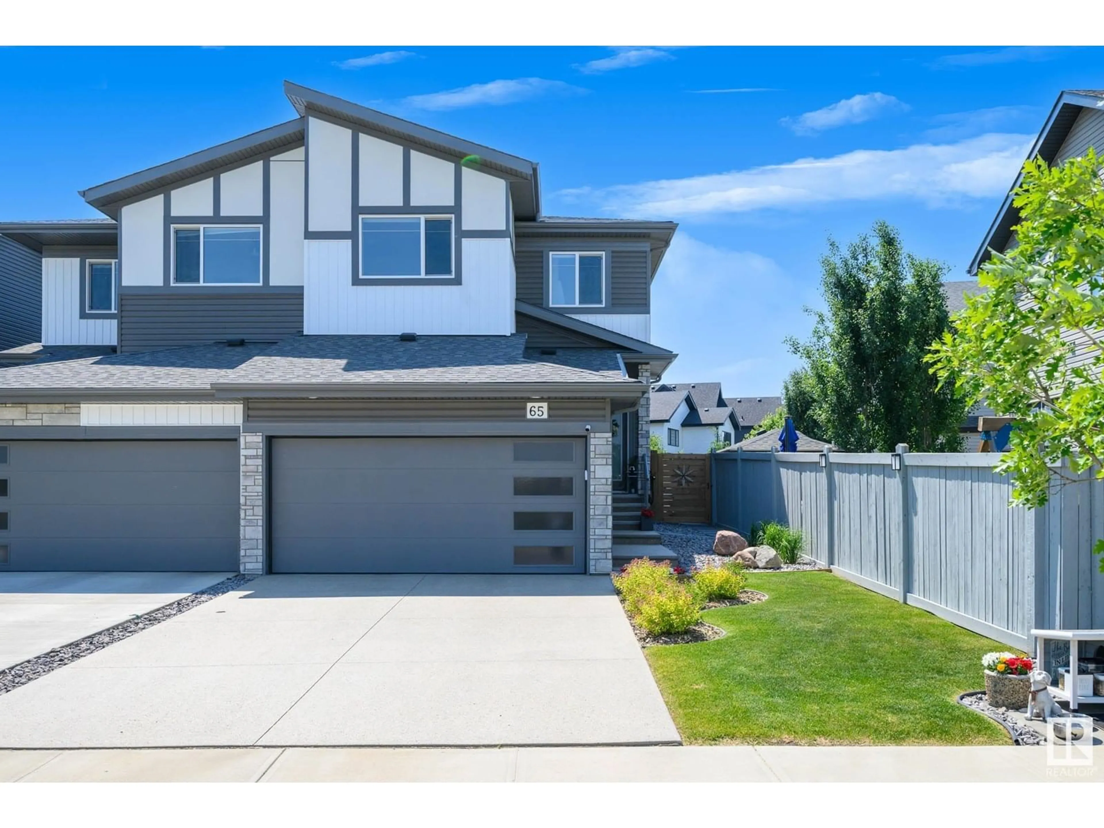 A pic from outside/outdoor area/front of a property/back of a property/a pic from drone, street for 65 RIVERSIDE DR, St. Albert Alberta T8N7N6