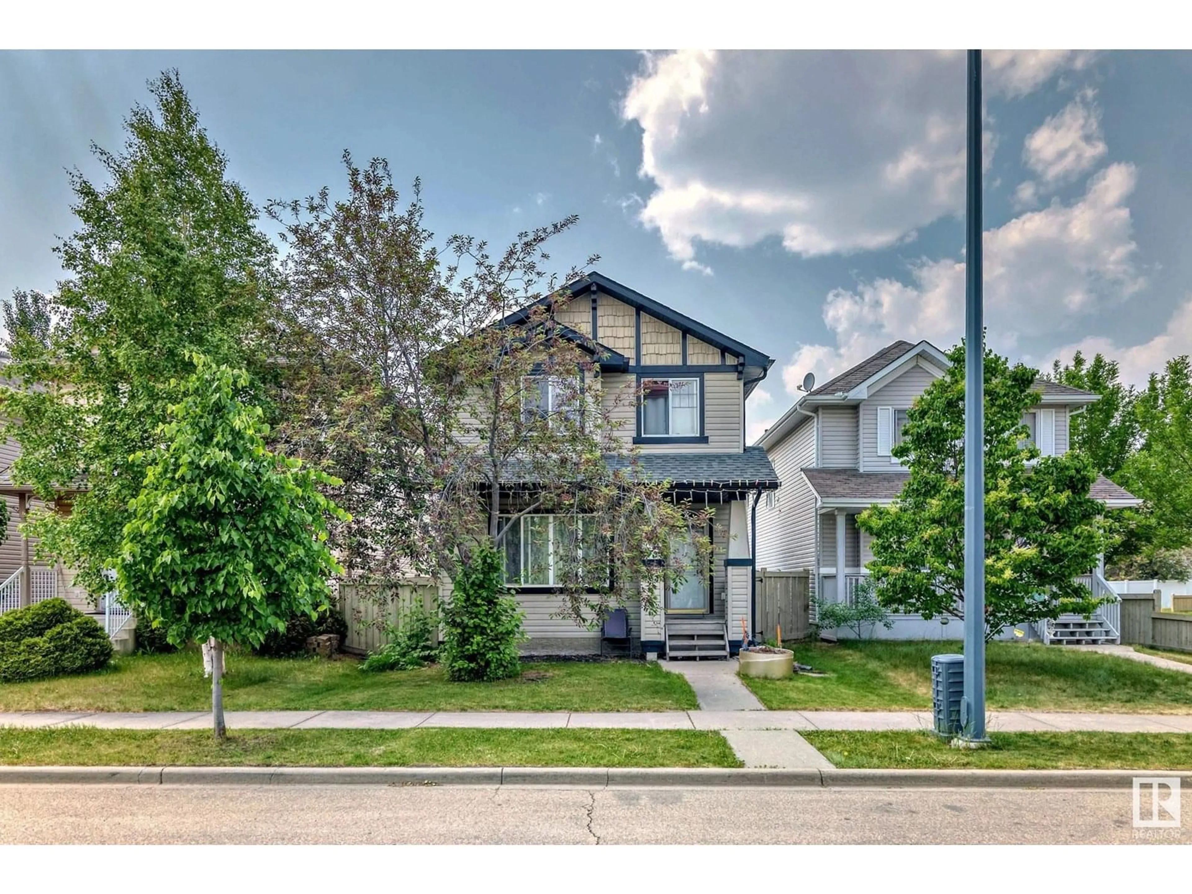 Unknown for 206 85 ST, Edmonton Alberta T6X1H5