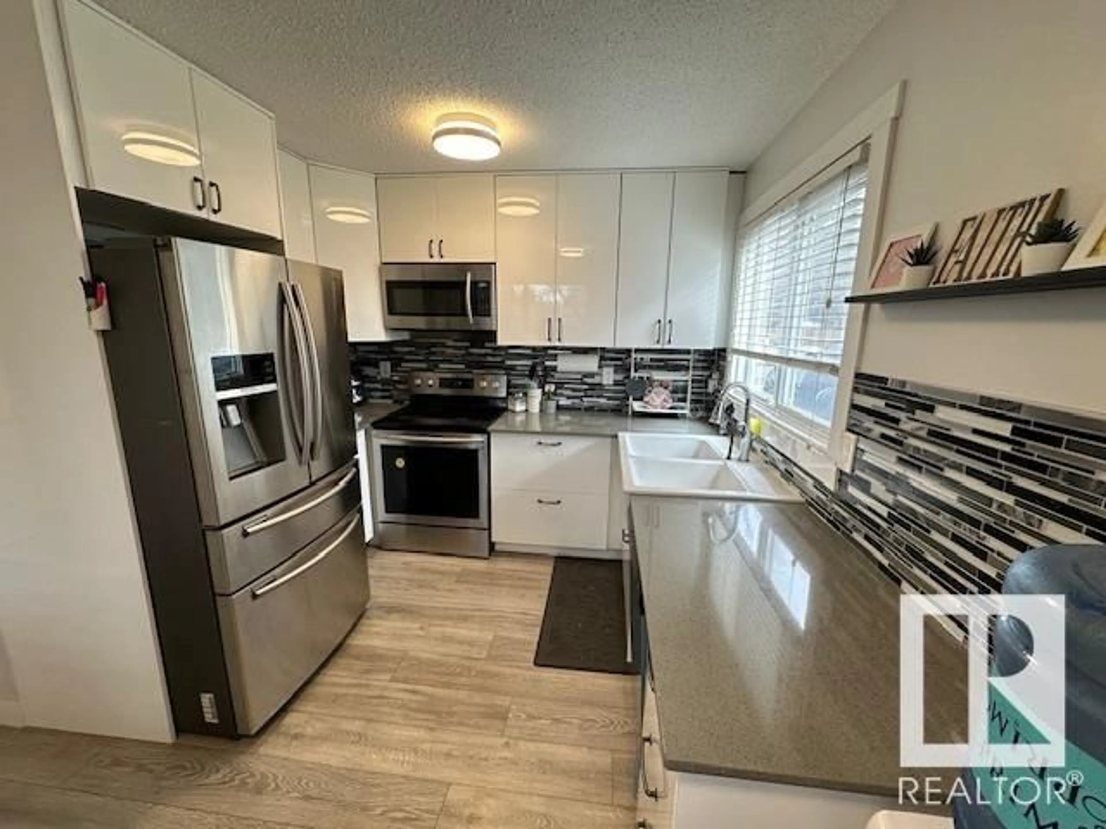 Open concept kitchen, unknown for 87 GAINSBOROUGH AV, St. Albert Alberta T8N1Z5