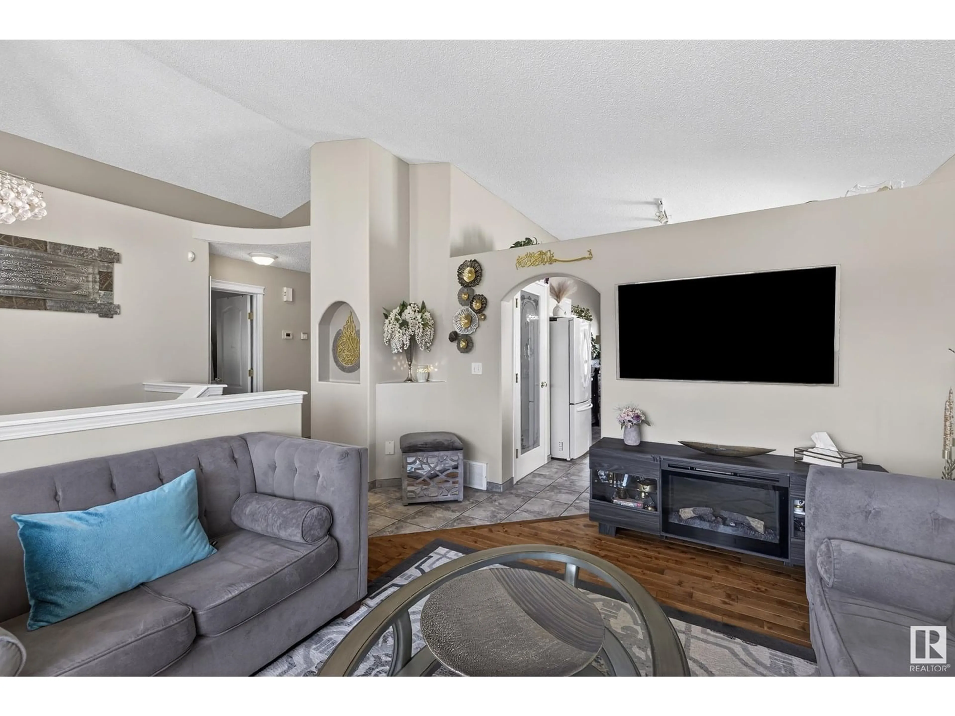 Living room with furniture, unknown for 16532 67 ST, Edmonton Alberta T5Z3P7