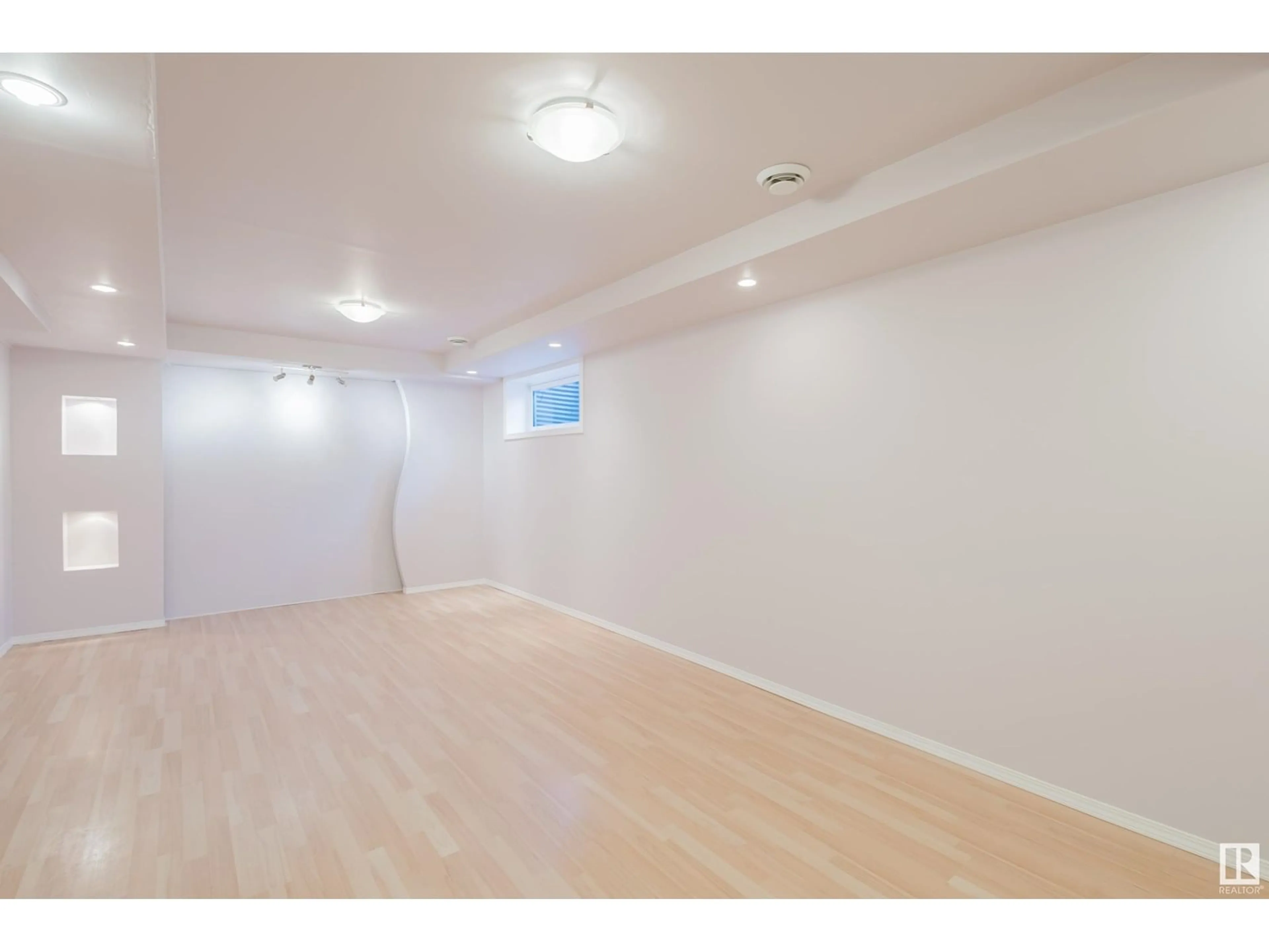 A pic of a room for 1514 MCMILLIAN PL, Edmonton Alberta T6W1V7