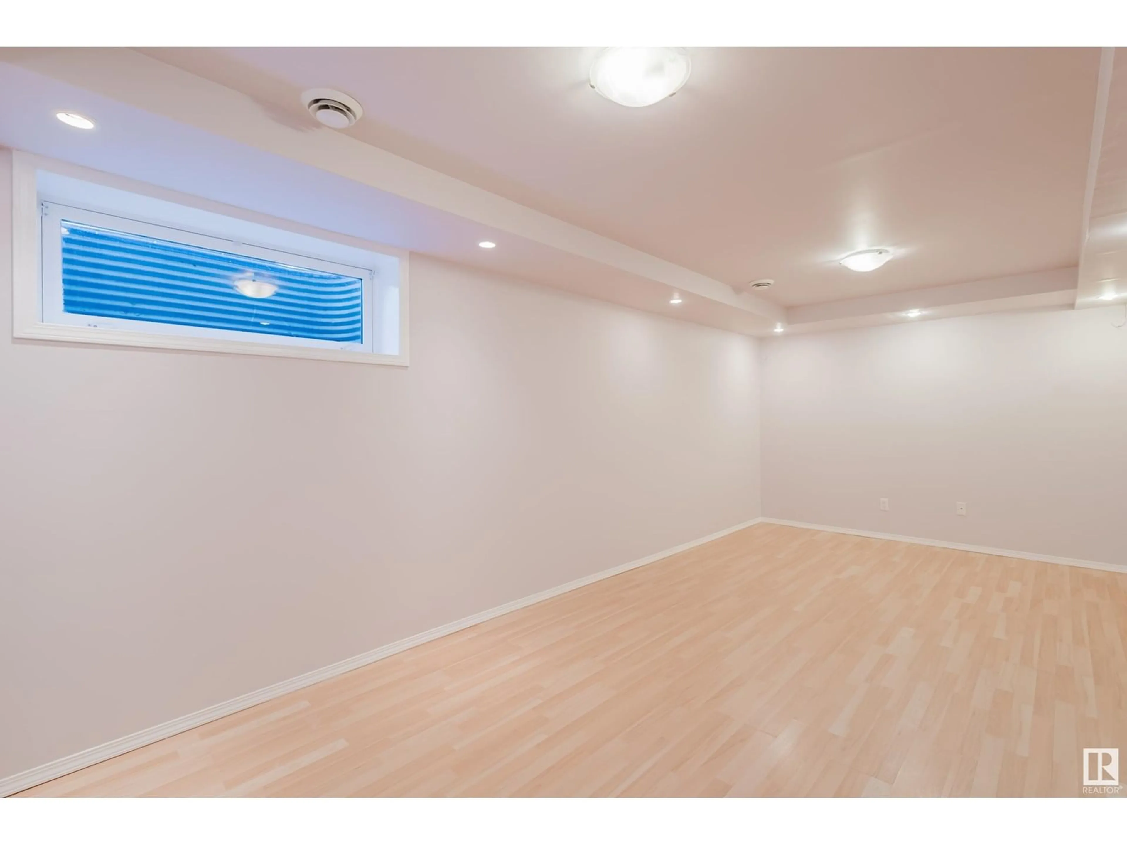 A pic of a room for 1514 MCMILLIAN PL, Edmonton Alberta T6W1V7