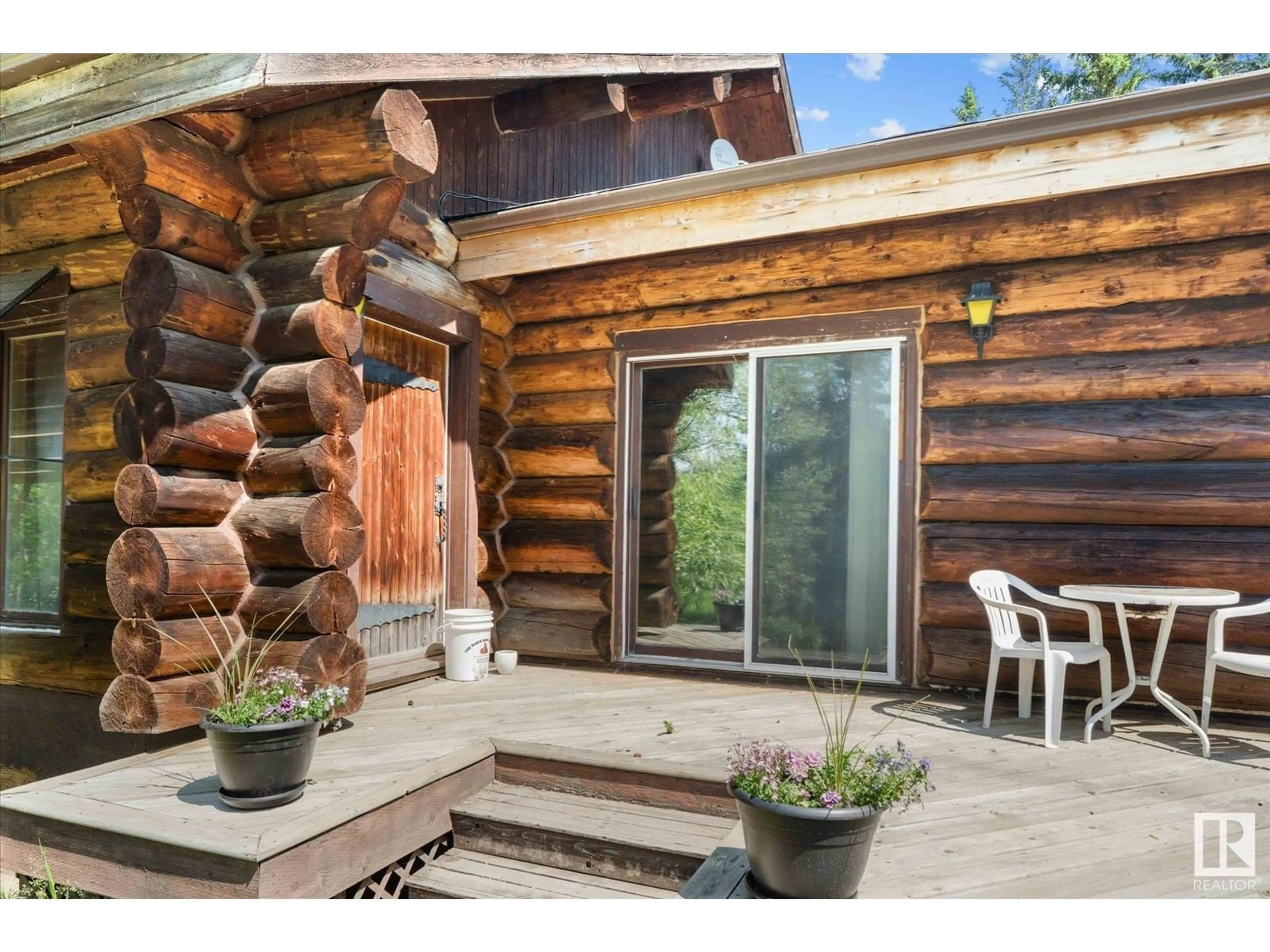 Patio, mountain view for 4404 LAKESHORE RD, Rural Parkland County Alberta T0E2K0