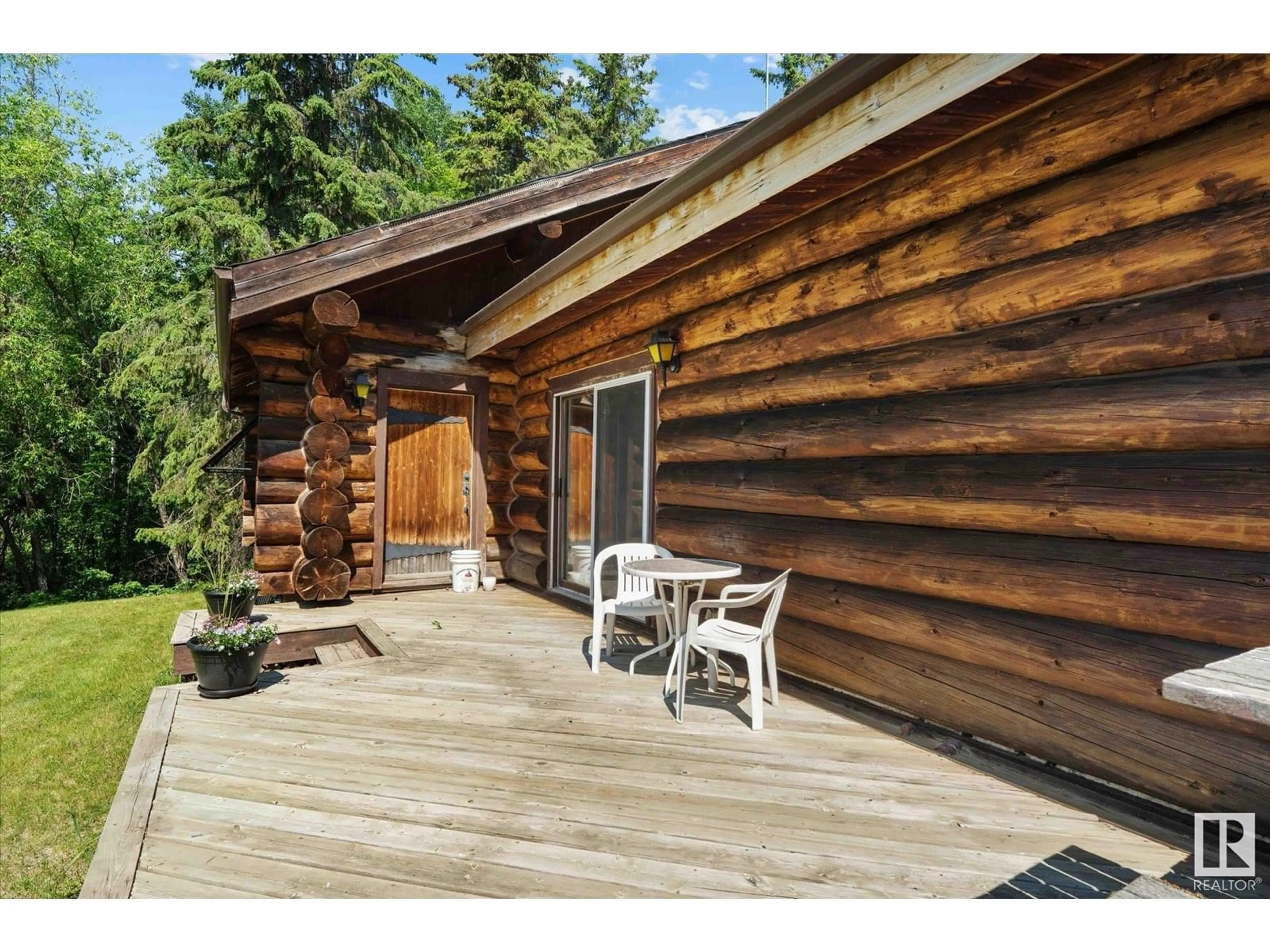 Patio, unknown for 4404 LAKESHORE RD, Rural Parkland County Alberta T0E2K0