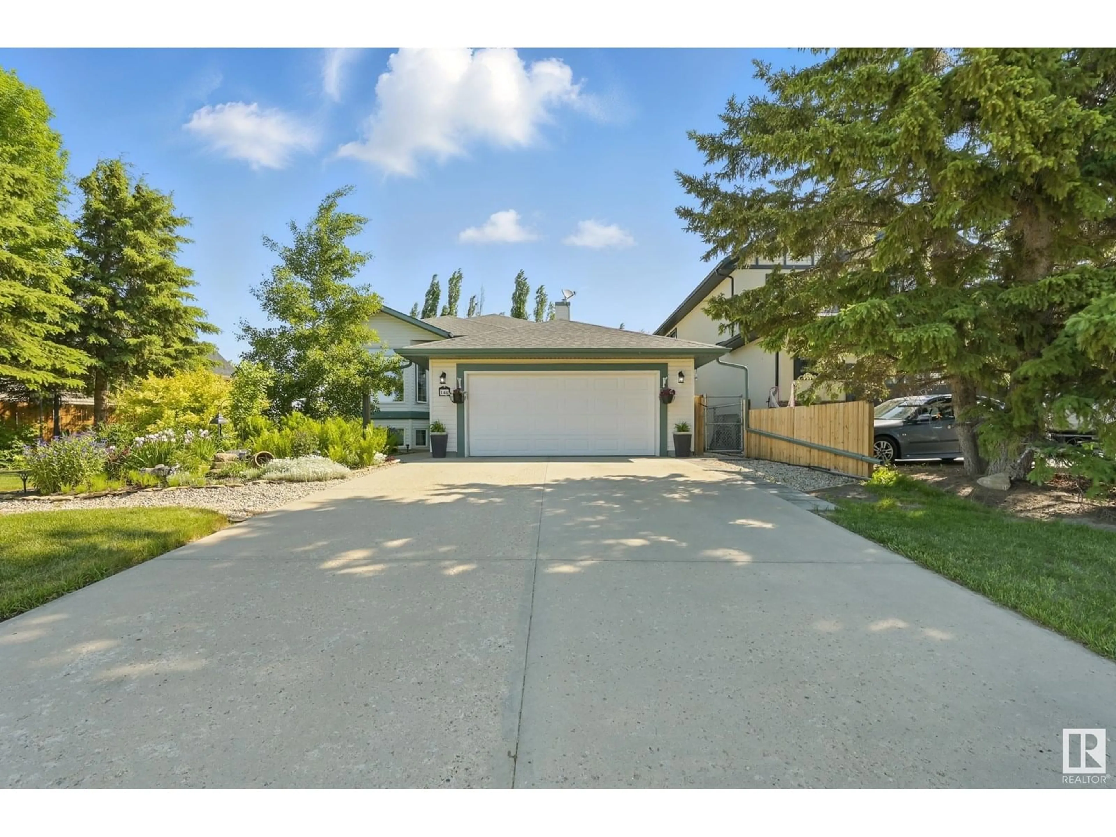 A pic from outside/outdoor area/front of a property/back of a property/a pic from drone, street for 146 BELA DR, Millet Alberta T0C1Z0