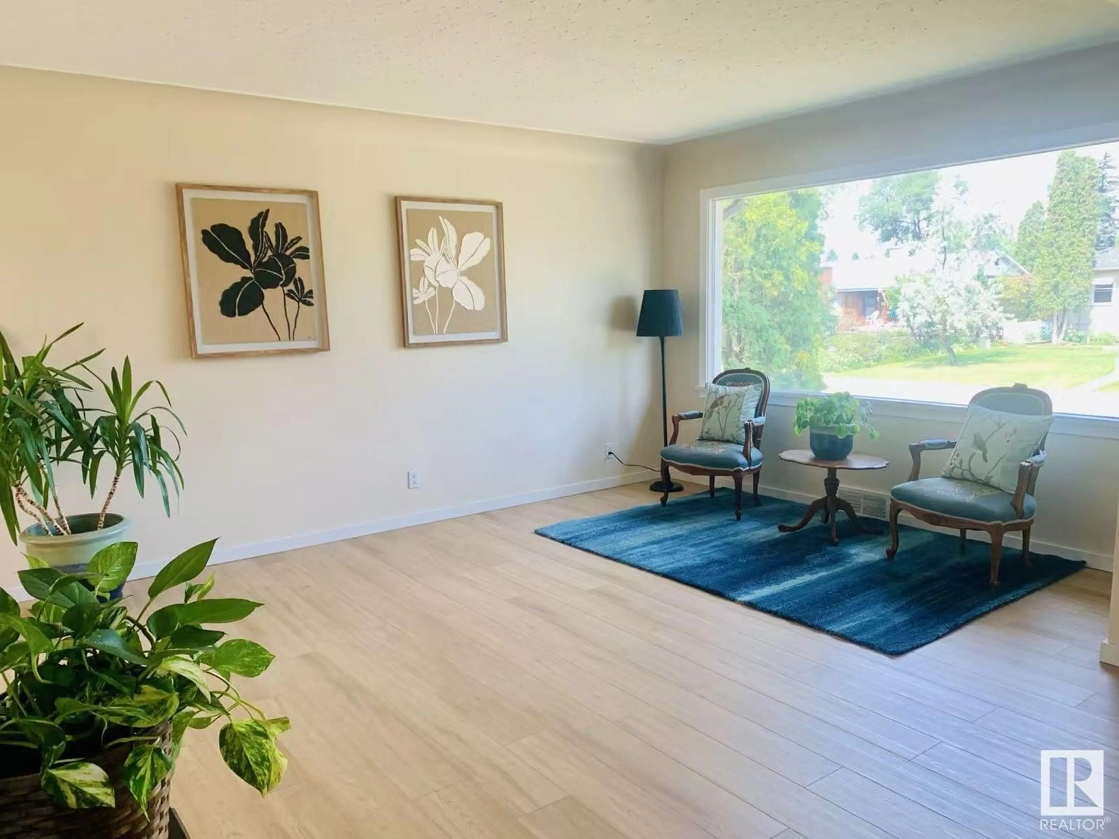 A pic of a room for 11611 111A AV, Edmonton Alberta T5G0G2