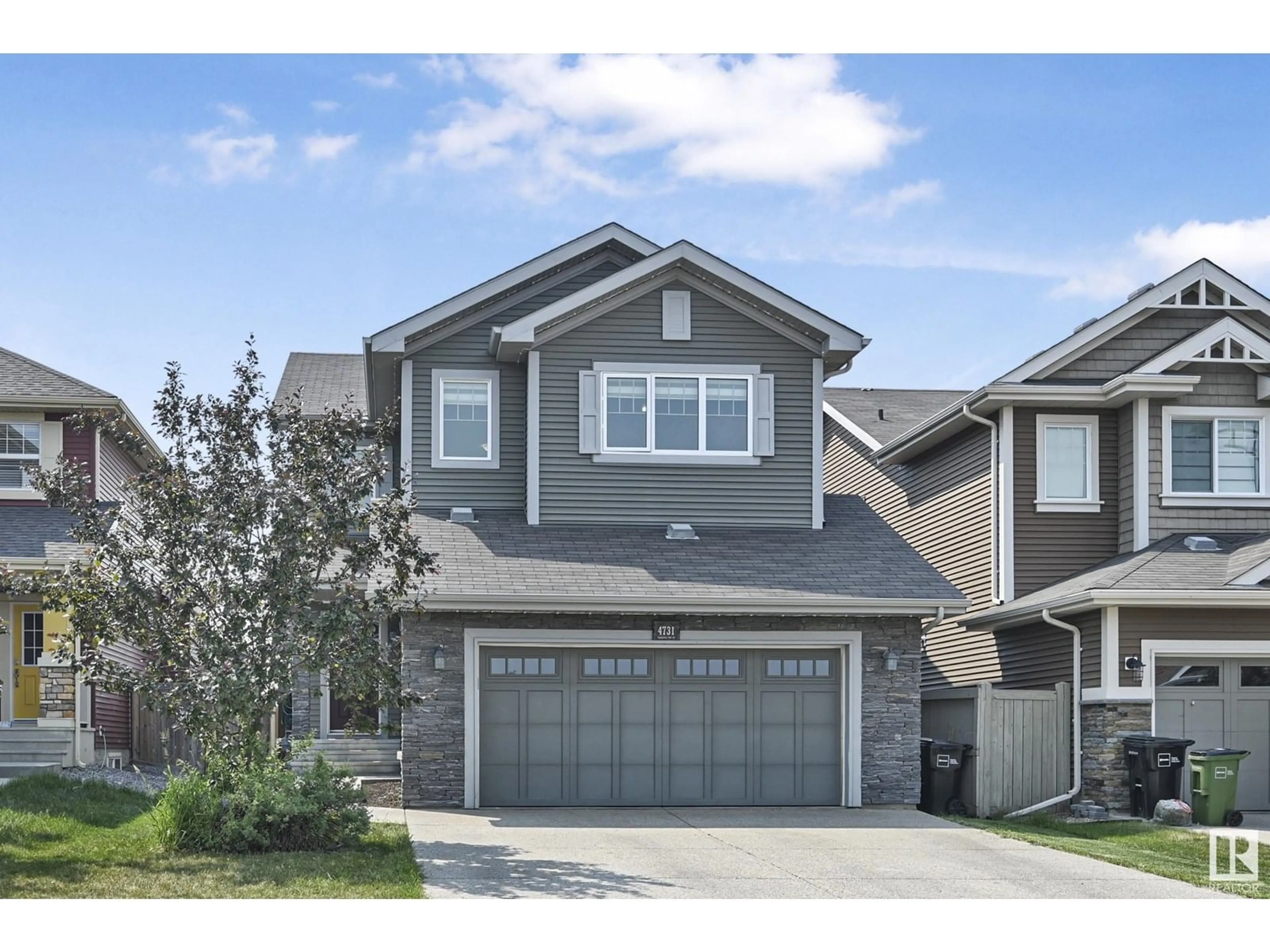 Home with vinyl exterior material, street for 4731 CRABAPPLE RUN RU SW, Edmonton Alberta T6X0Y7