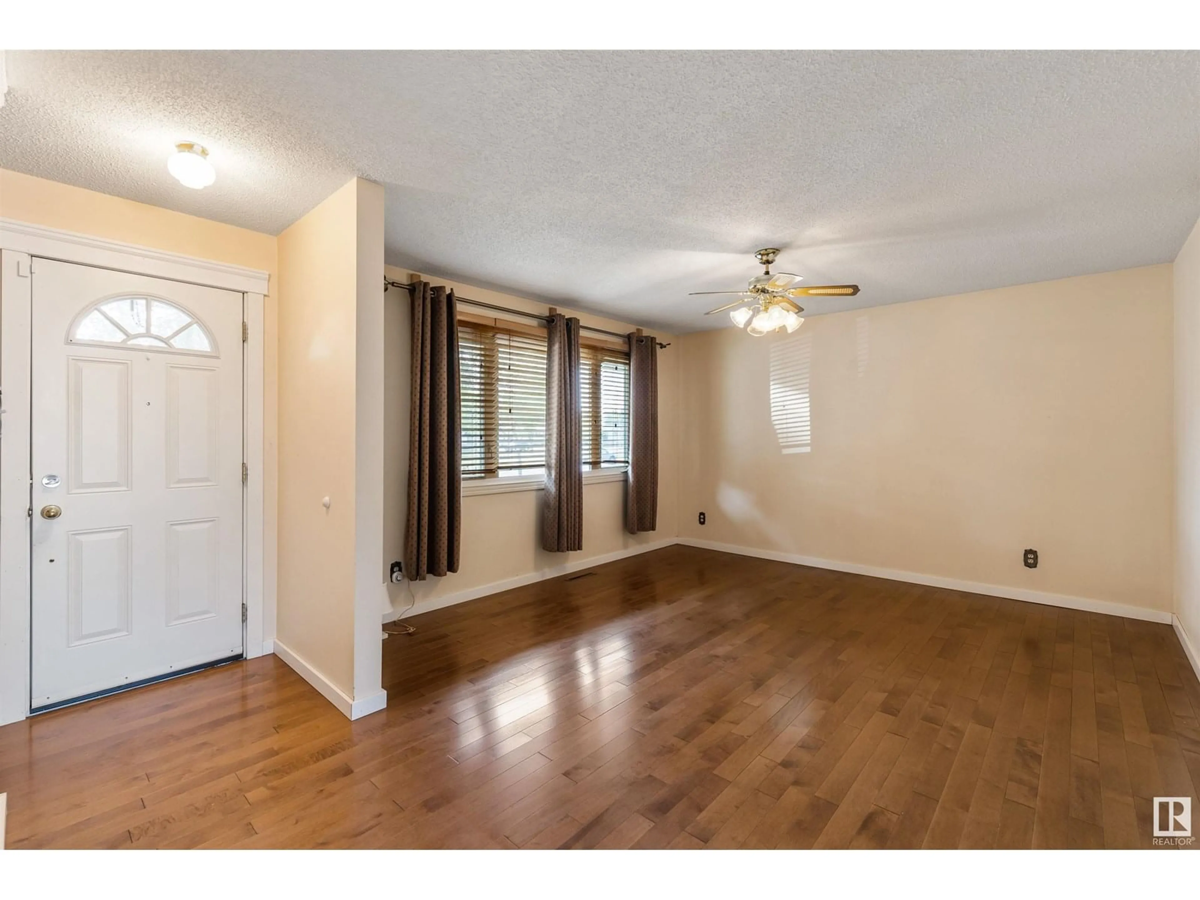 A pic of a room for 6208 137 AV, Edmonton Alberta T5A1C9