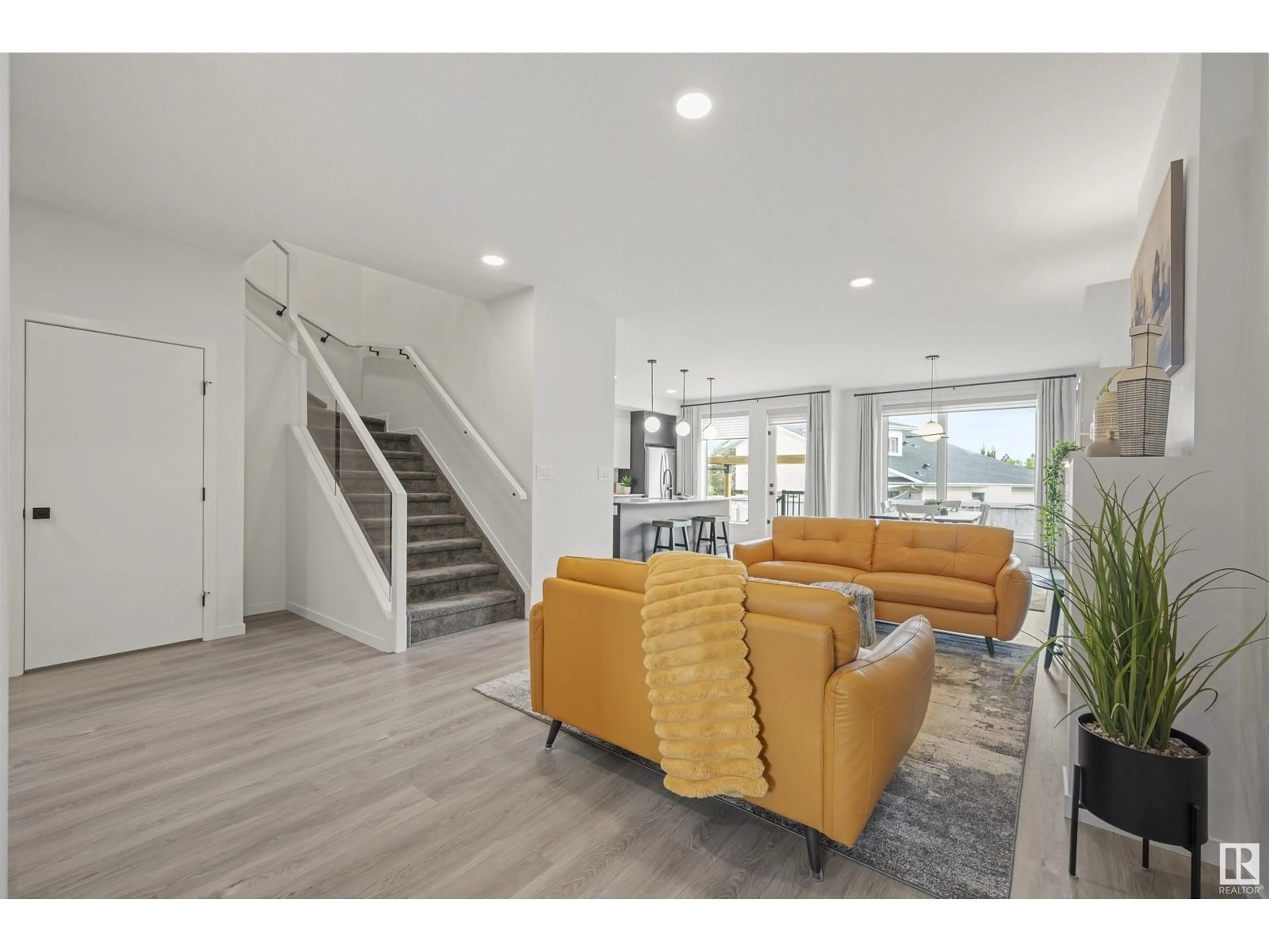 Living room with furniture, unknown for 63 ELSINORE PL, Edmonton Alberta T5X0M5