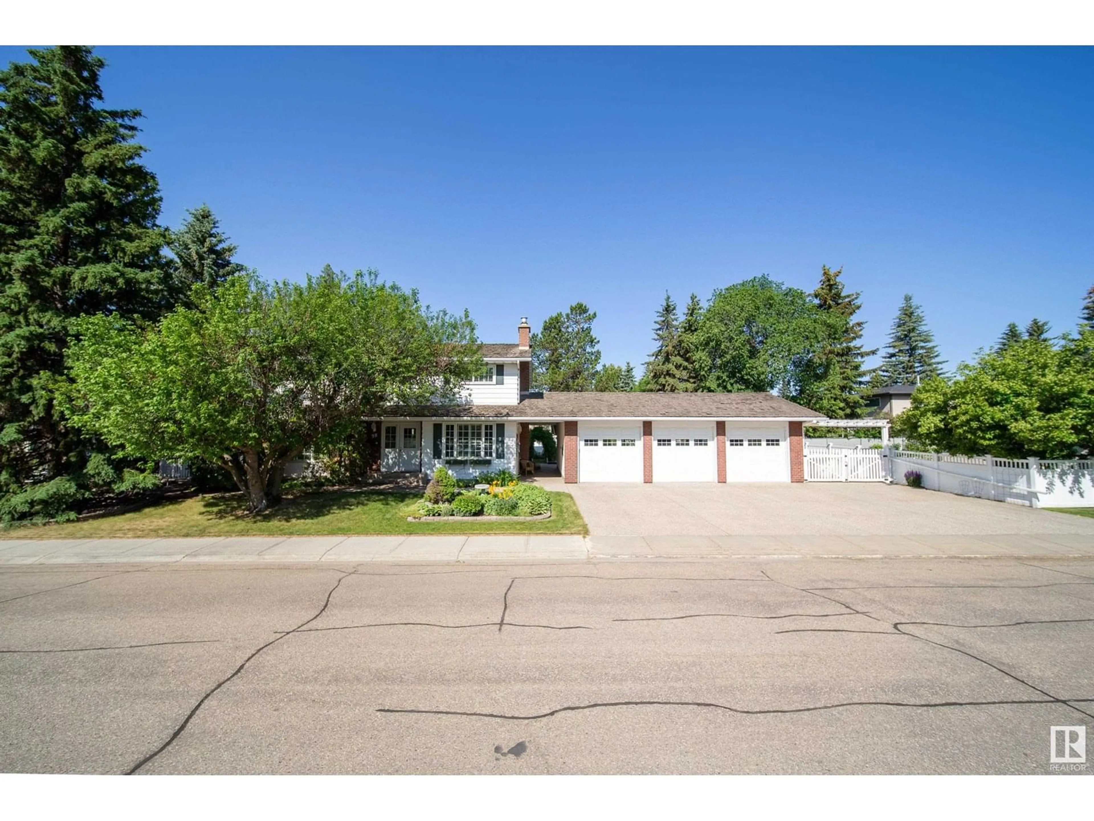 Unknown for 38 BRAESIDE CR, Sherwood Park Alberta T8A3M8