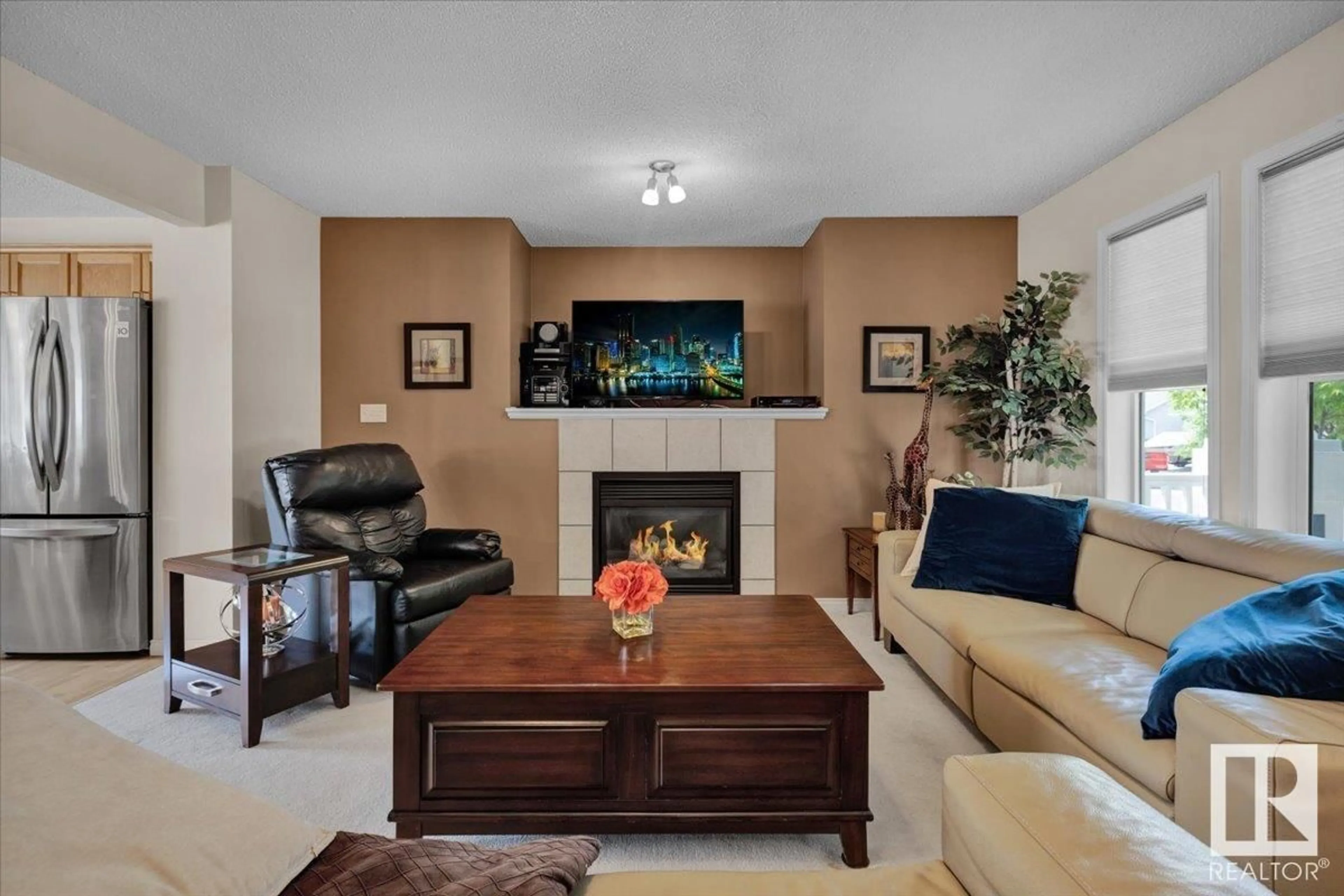 Living room with furniture, ceramic/tile floor for SW - 1109 80 ST, Edmonton Alberta T6X1E6