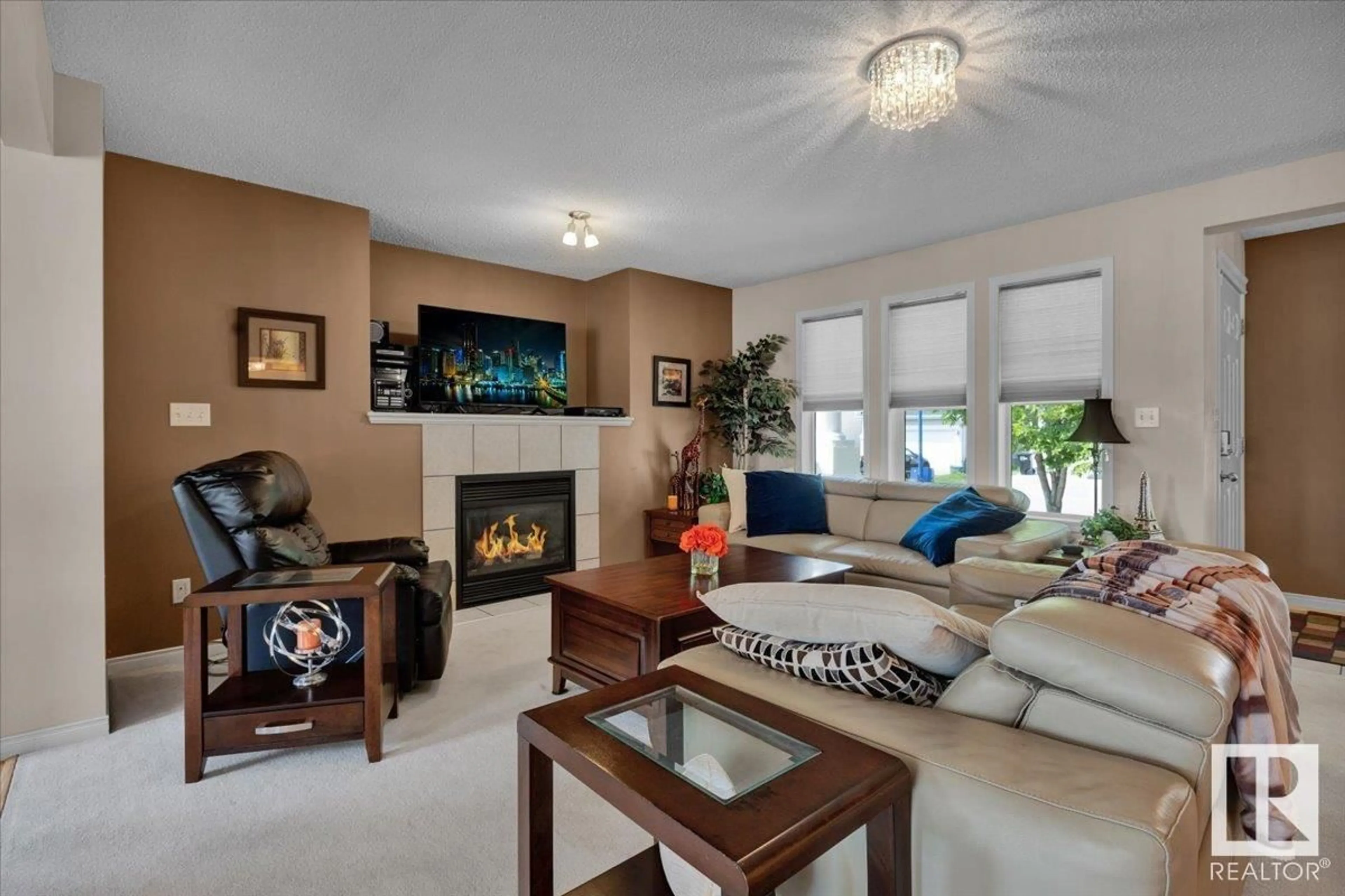 Living room with furniture, unknown for SW - 1109 80 ST, Edmonton Alberta T6X1E6