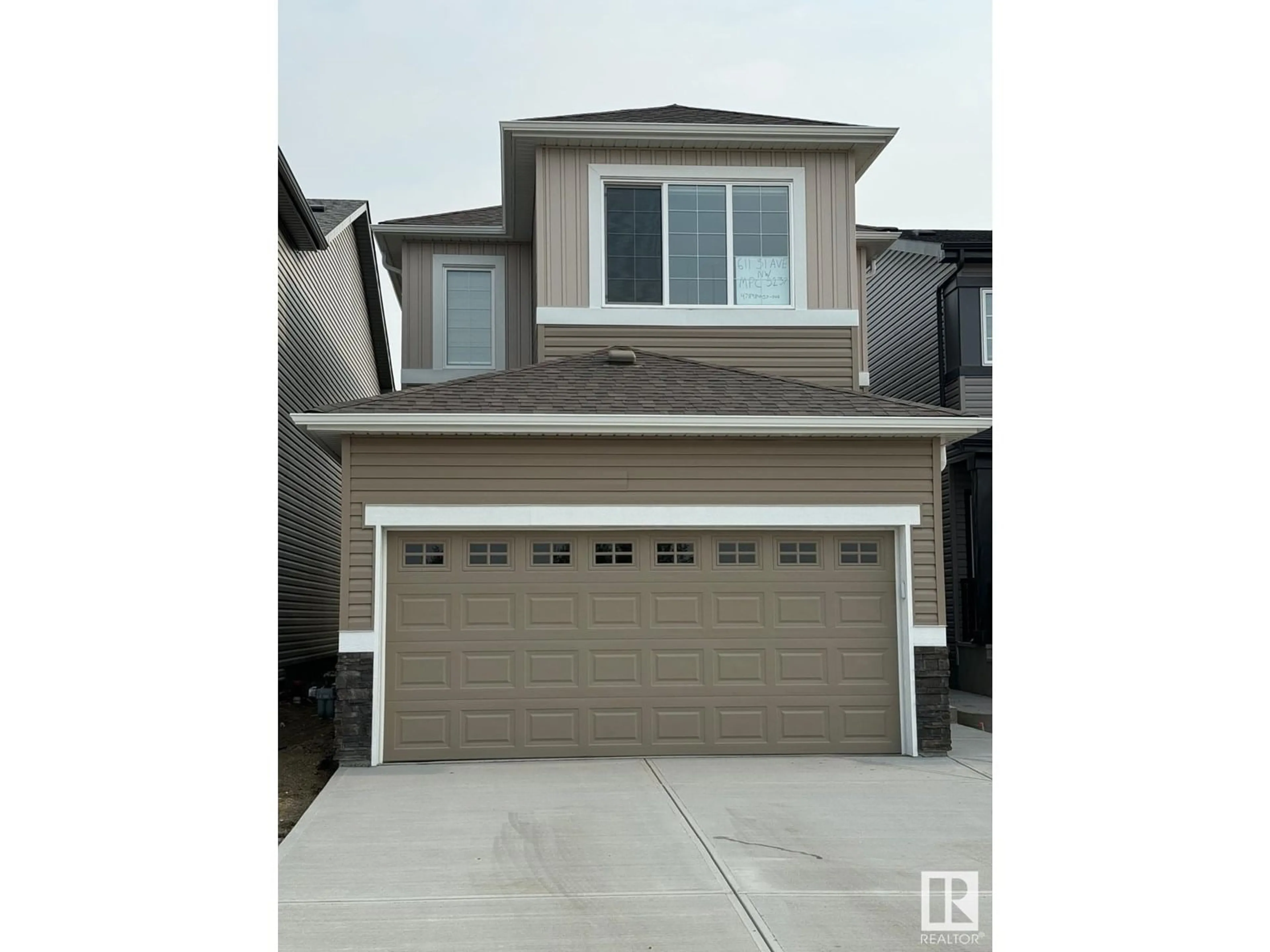Unknown for 611 31 AV, Edmonton Alberta T6T2V6
