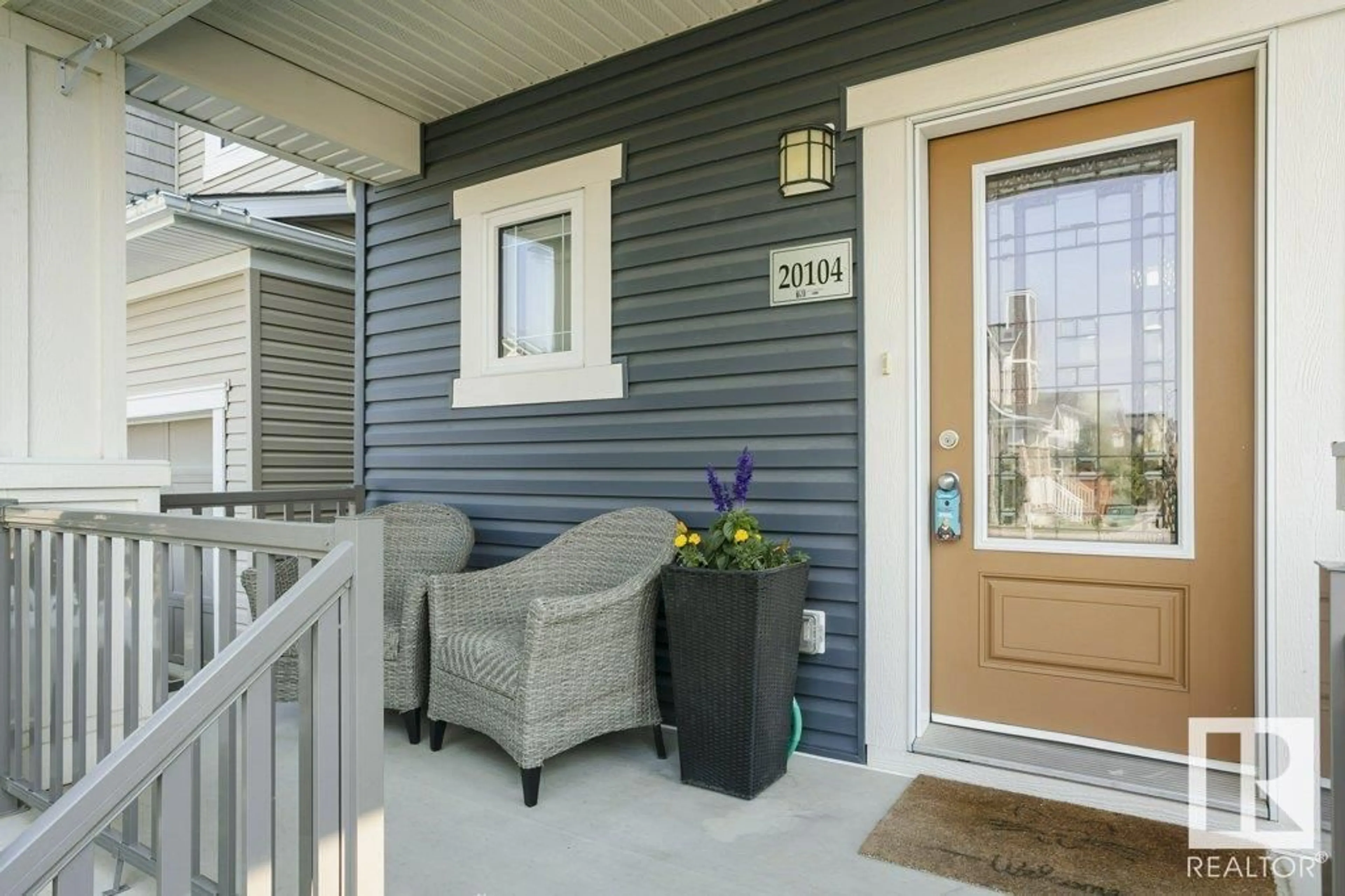 Indoor entryway for 20104 18 AV, Edmonton Alberta T6J4T9