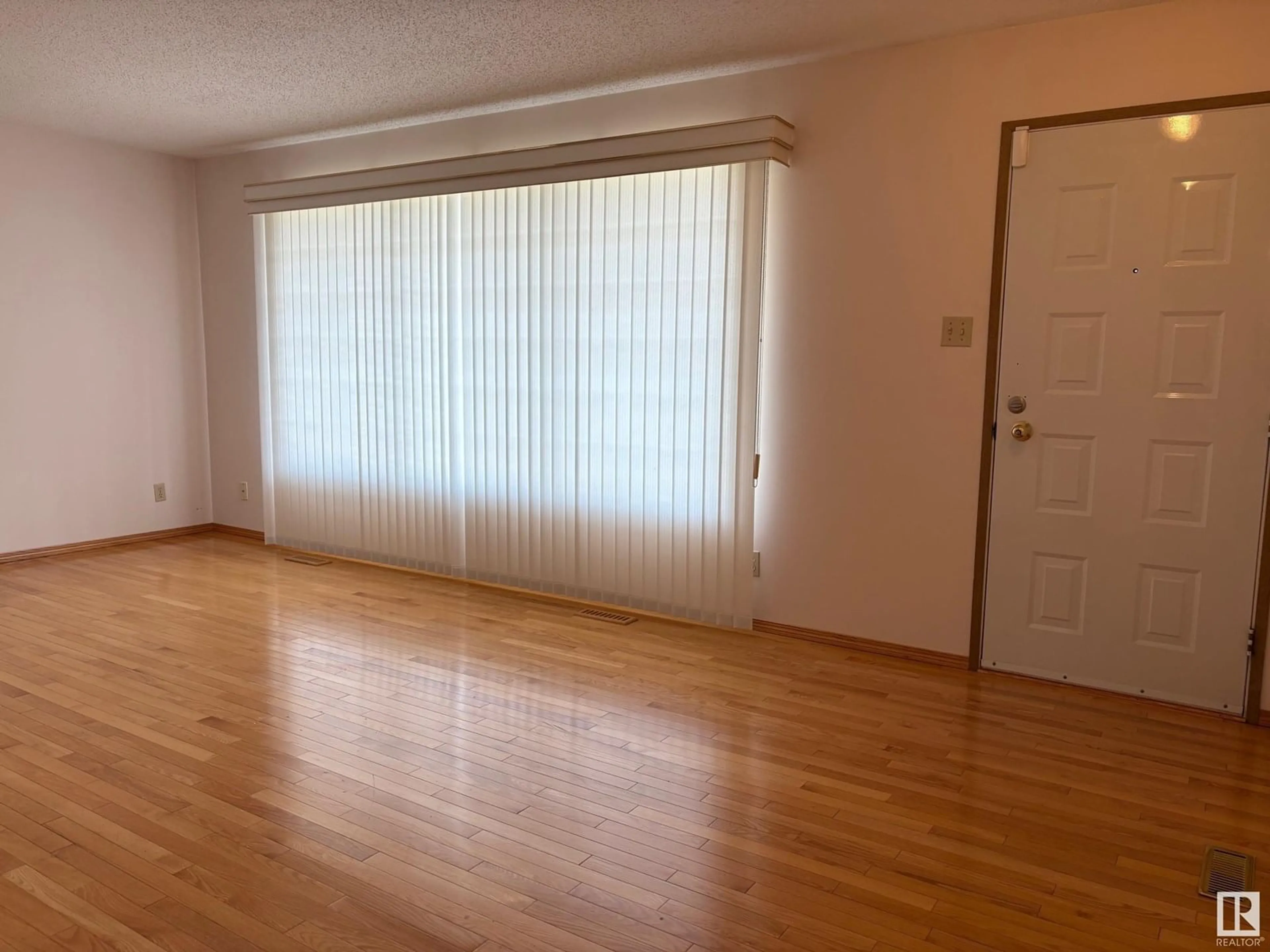 A pic of a room for 4505 53 ST, Vegreville Alberta T9C1L4