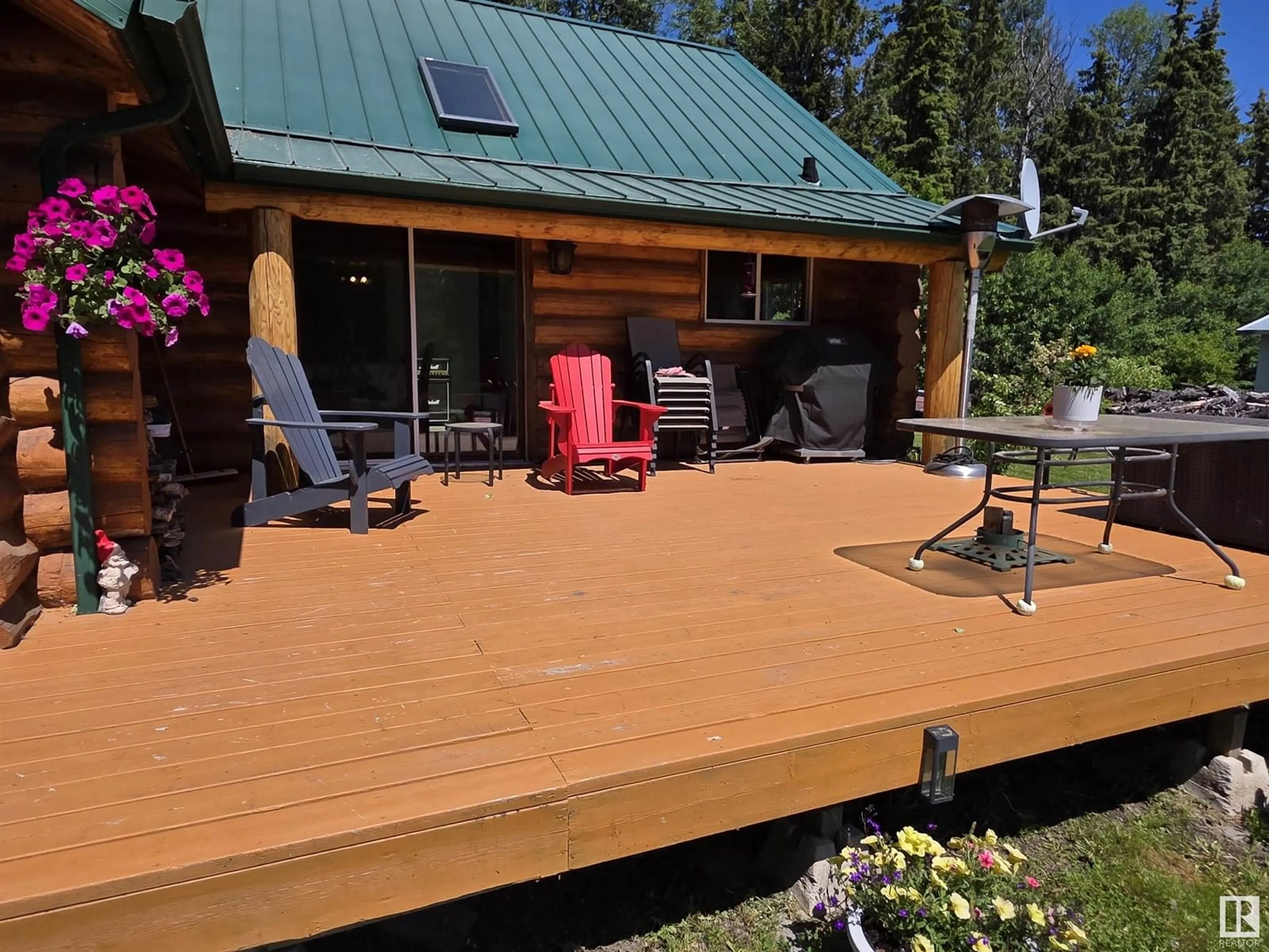 Patio, mountain view for 312 LAKESHORE DR, Rural Wetaskiwin County Alberta T0C0T0